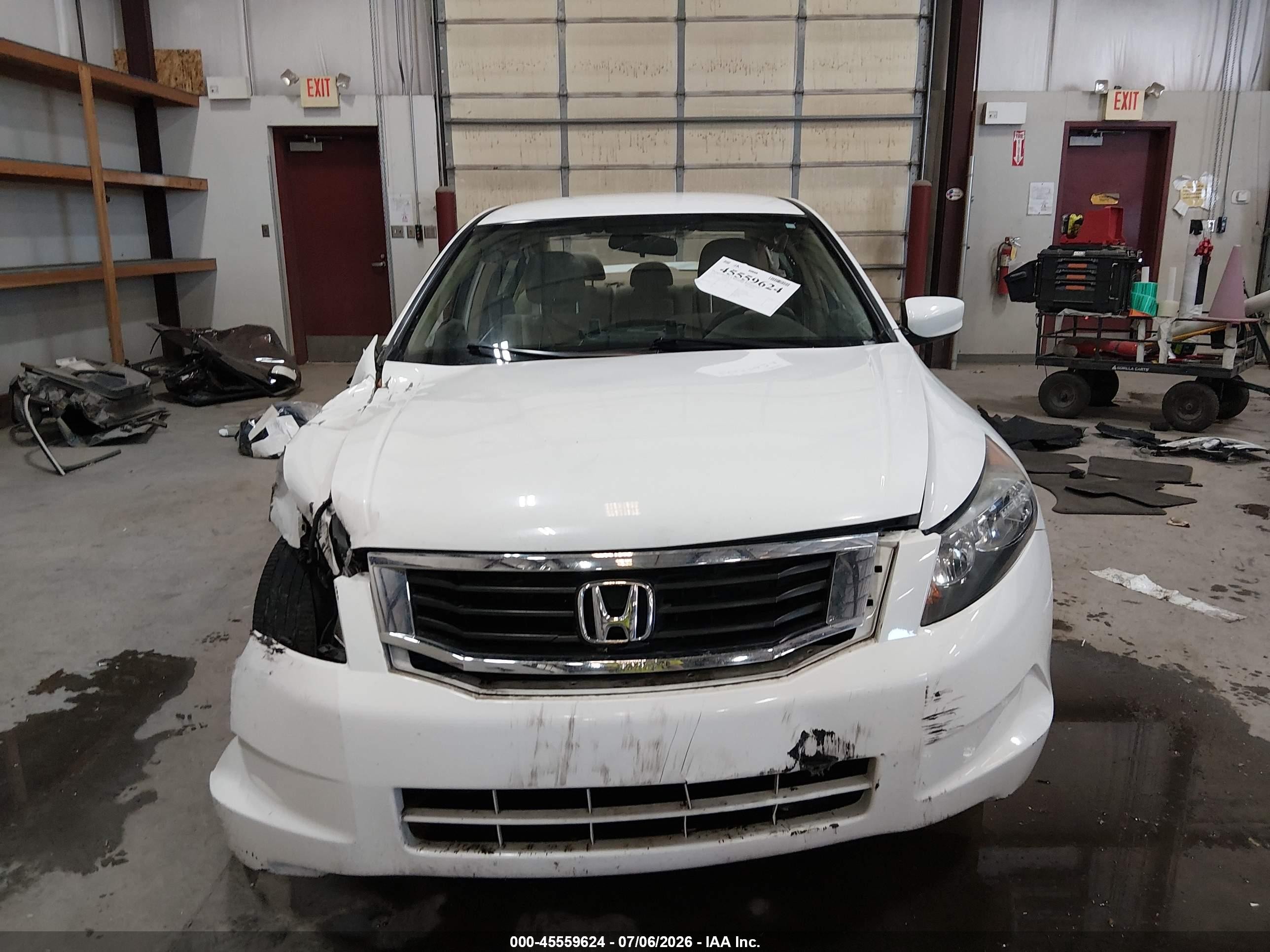 2009 Honda Accord 2.4 Lx-p White vin: 1HGCP26409A082724