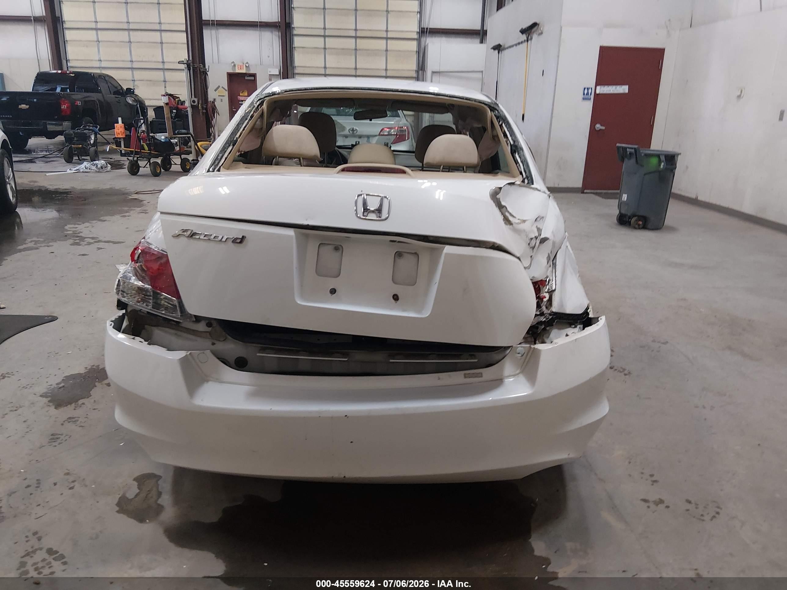 2009 Honda Accord 2.4 Lx-p White vin: 1HGCP26409A082724