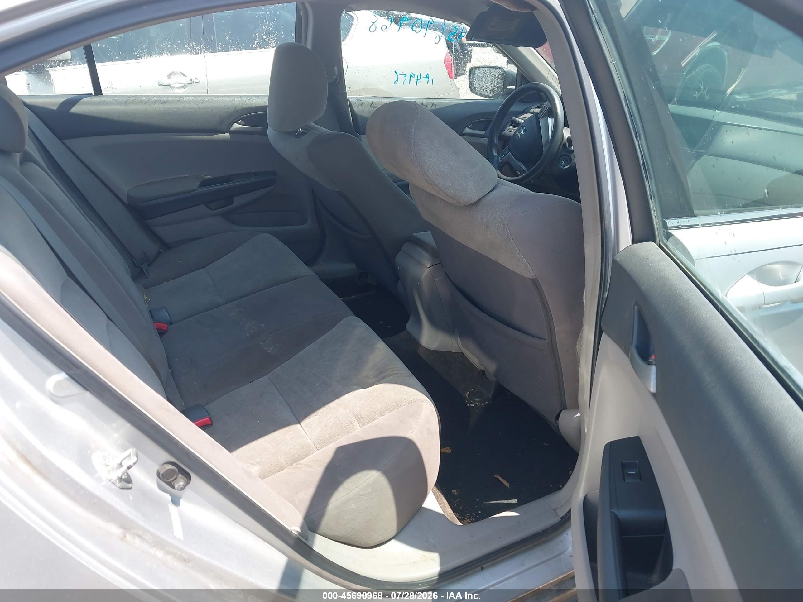 2009 Honda Accord 2.4 Lx-p Серебряный vin: 1HGCP26409A168597