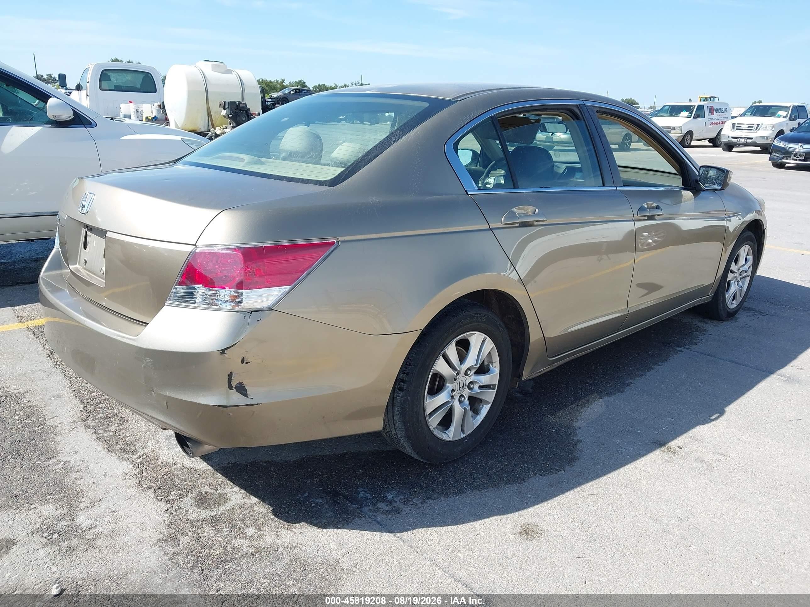 2008 Honda Accord 2.4 Lx-p Коричневый vin: 1HGCP26418A011143