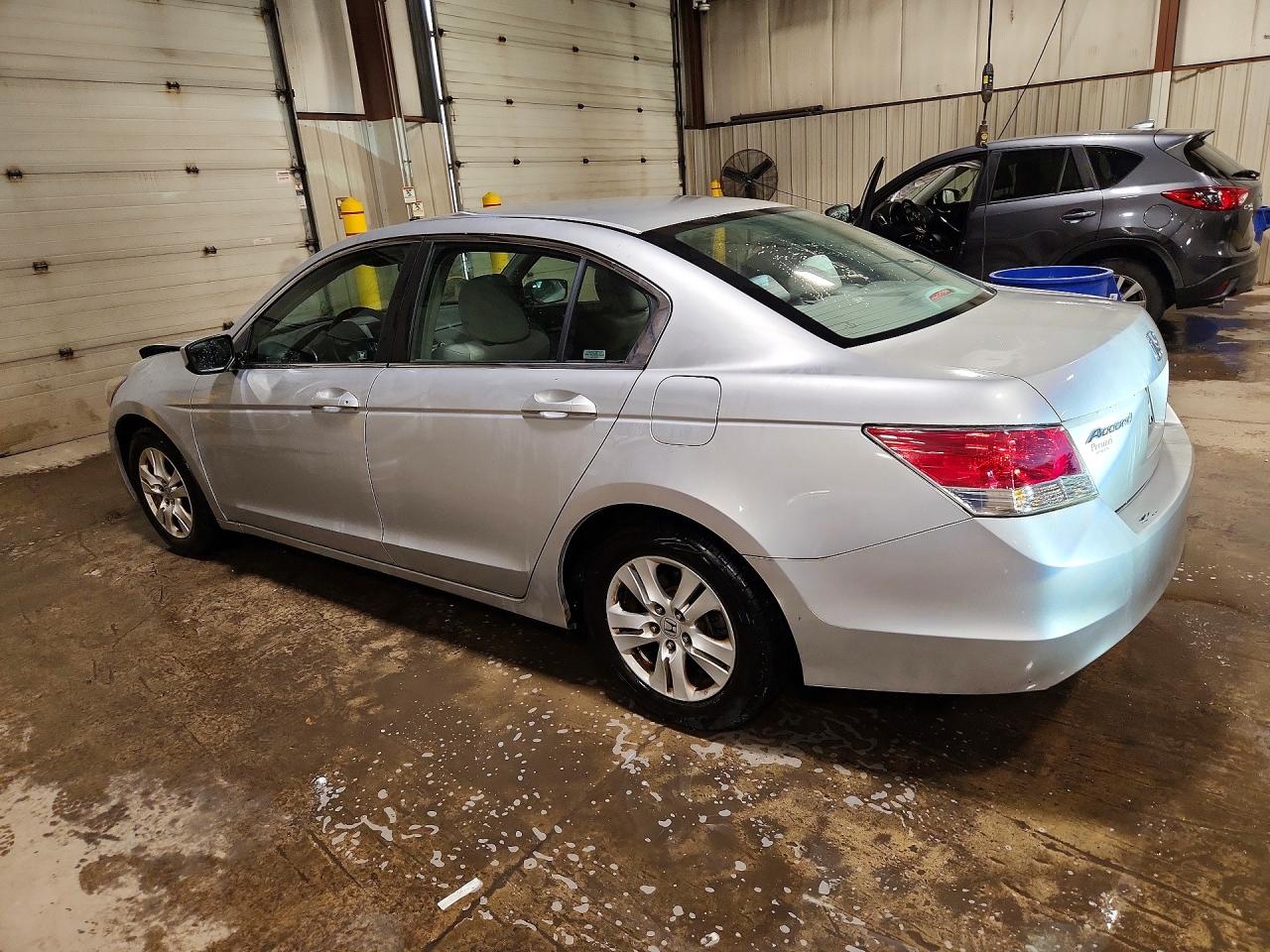 2009 Honda Accord Lxp Silver vin: 1HGCP26419A057363