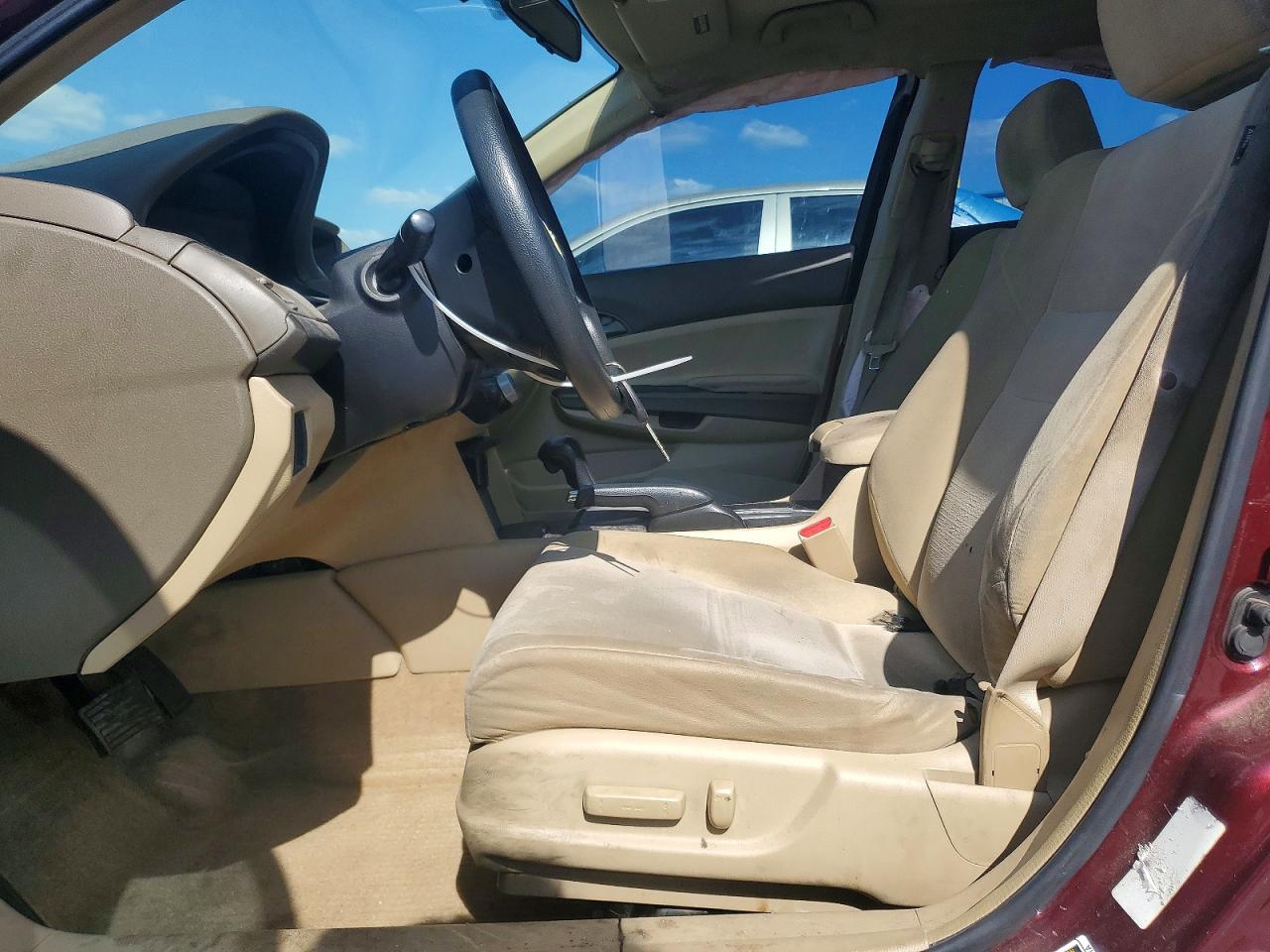 2009 Honda Accord Lxp Burgundy vin: 1HGCP26419A168155