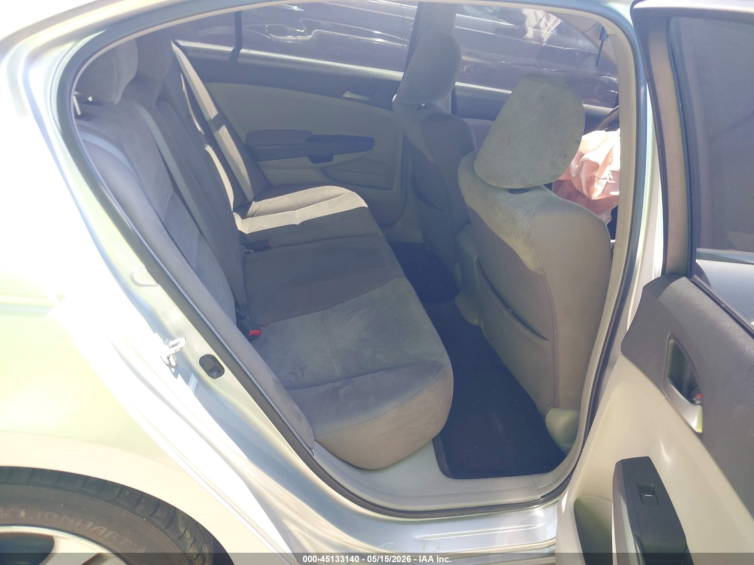 2009 Honda Accord 2.4 Lx-p Silver vin: 1HGCP26419A188213
