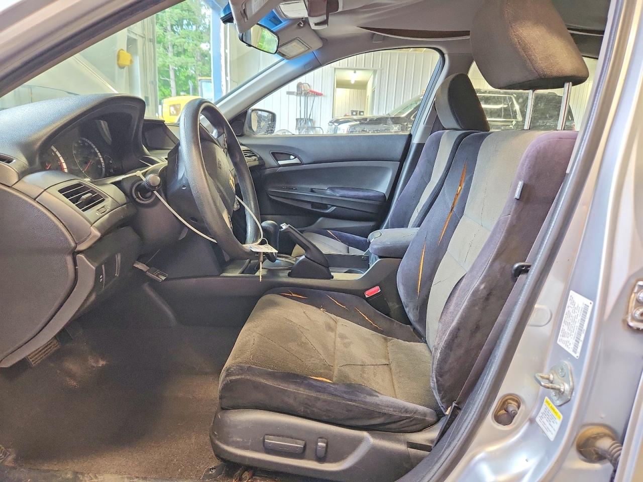 2009 Honda Accord Lxp Серебряный vin: 1HGCP26429A010035