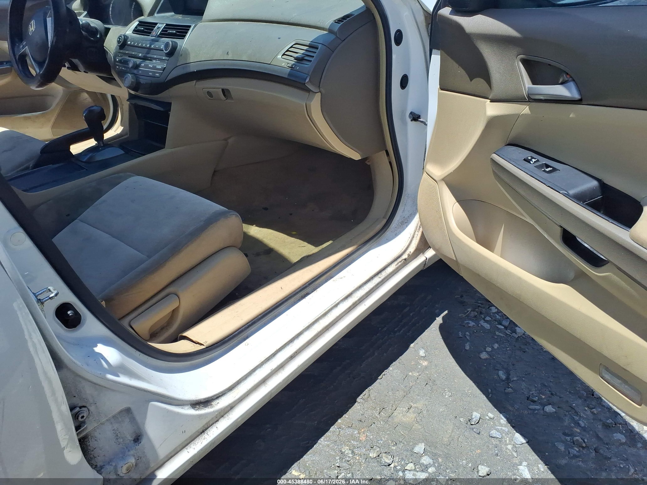 2009 Honda Accord 2.4 Lx-p White vin: 1HGCP26429A026851