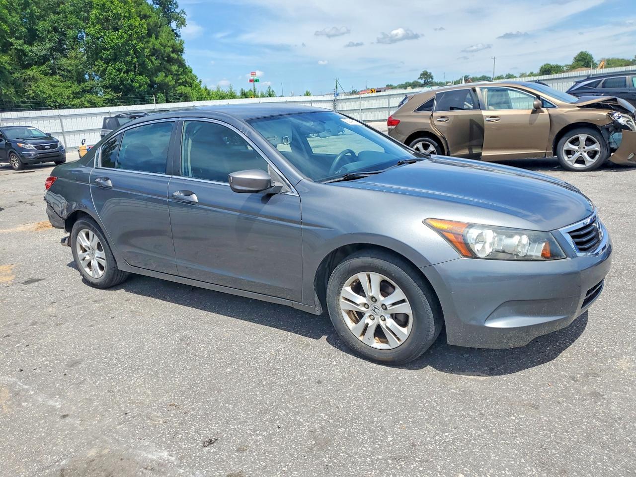 2009 Hond Accord Gray vin: 1HGCP26439A006897
