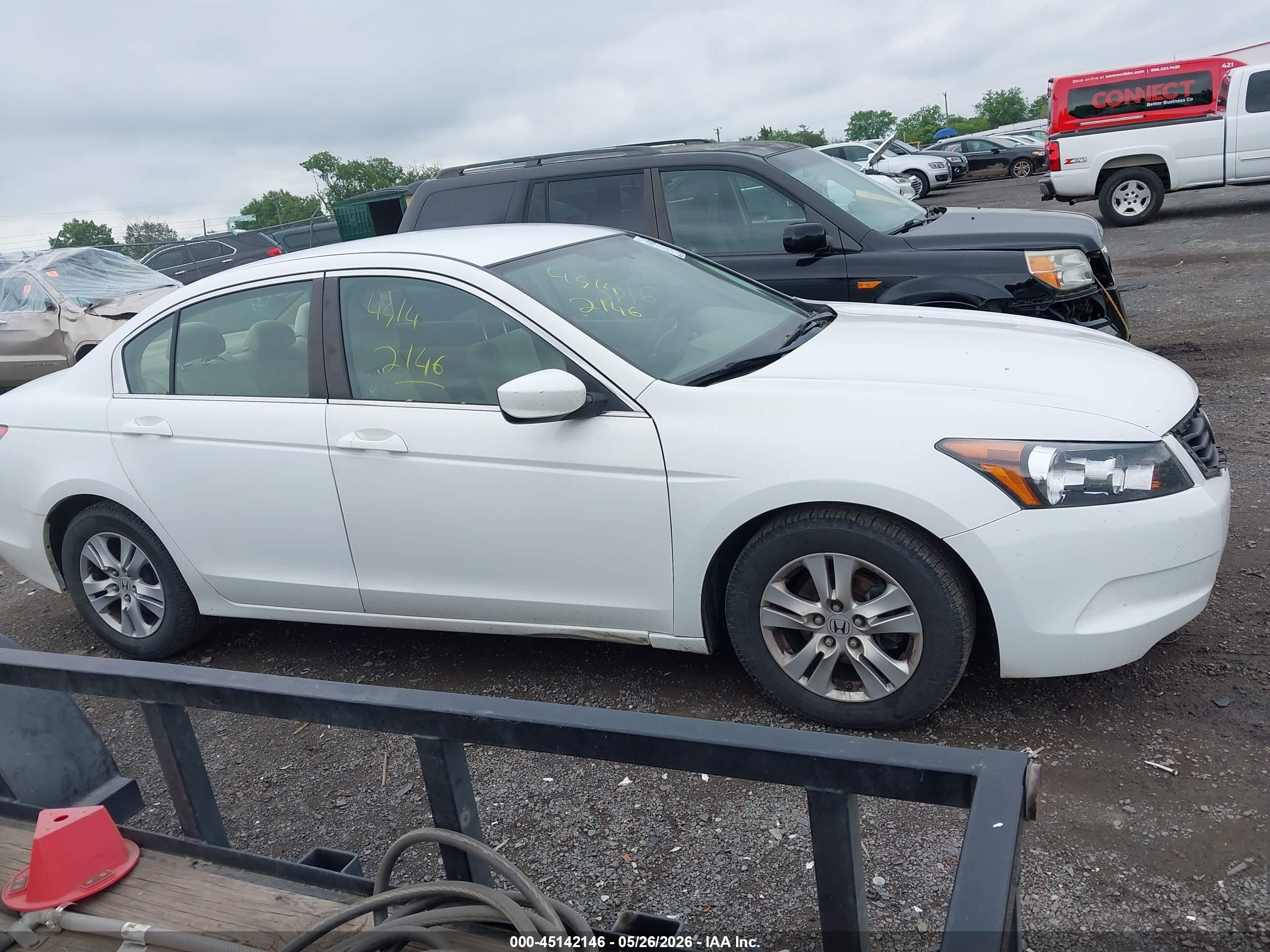 2009 Honda Accord 2.4 Lx-p White vin: 1HGCP26439A041939