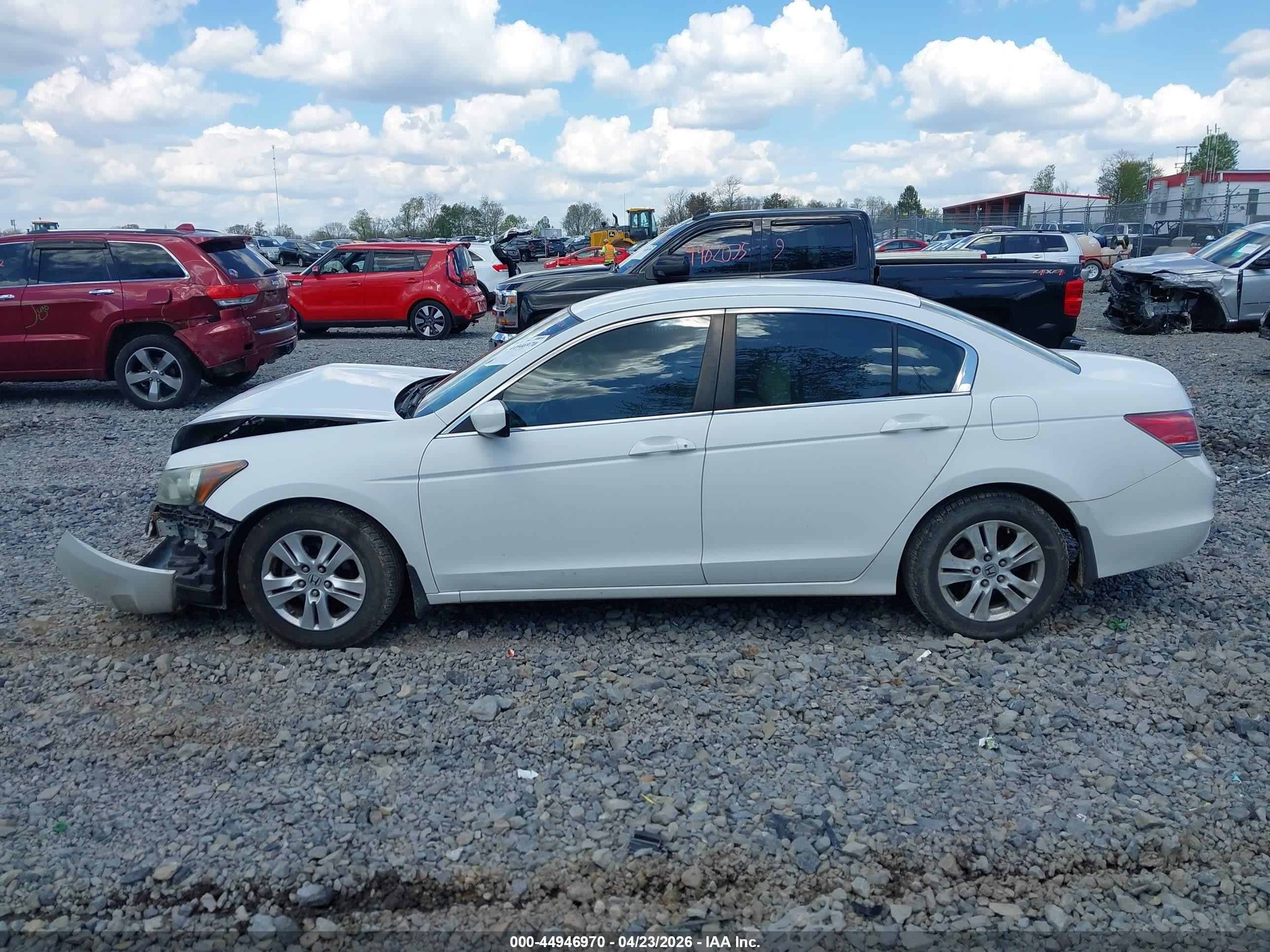 2008 Honda Accord 2.4 Lx-p Белый vin: 1HGCP26448A053354