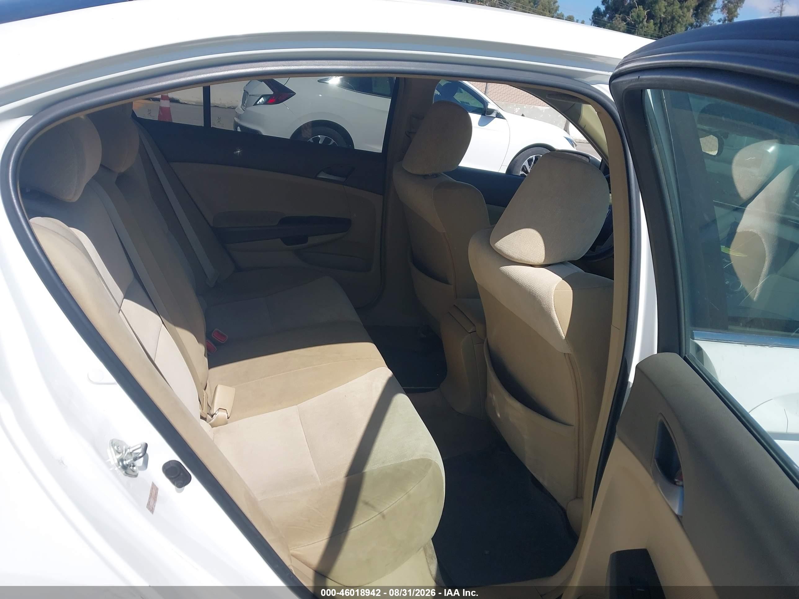 2009 Honda Accord 2.4 Lx-p White vin: 1HGCP26449A023532