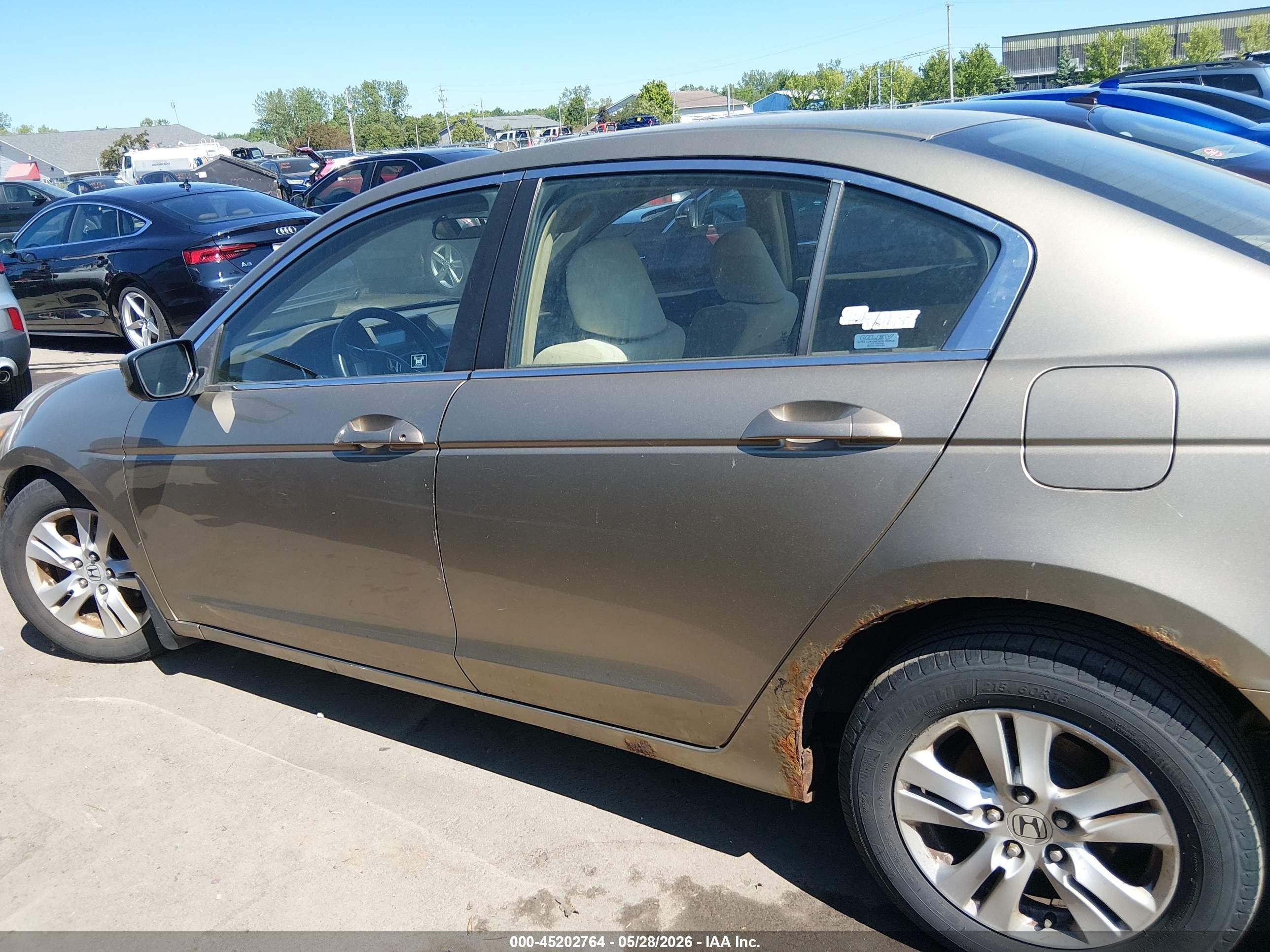 2008 Honda Accord 2.4 Lx-p Золотой vin: 1HGCP26458A113352