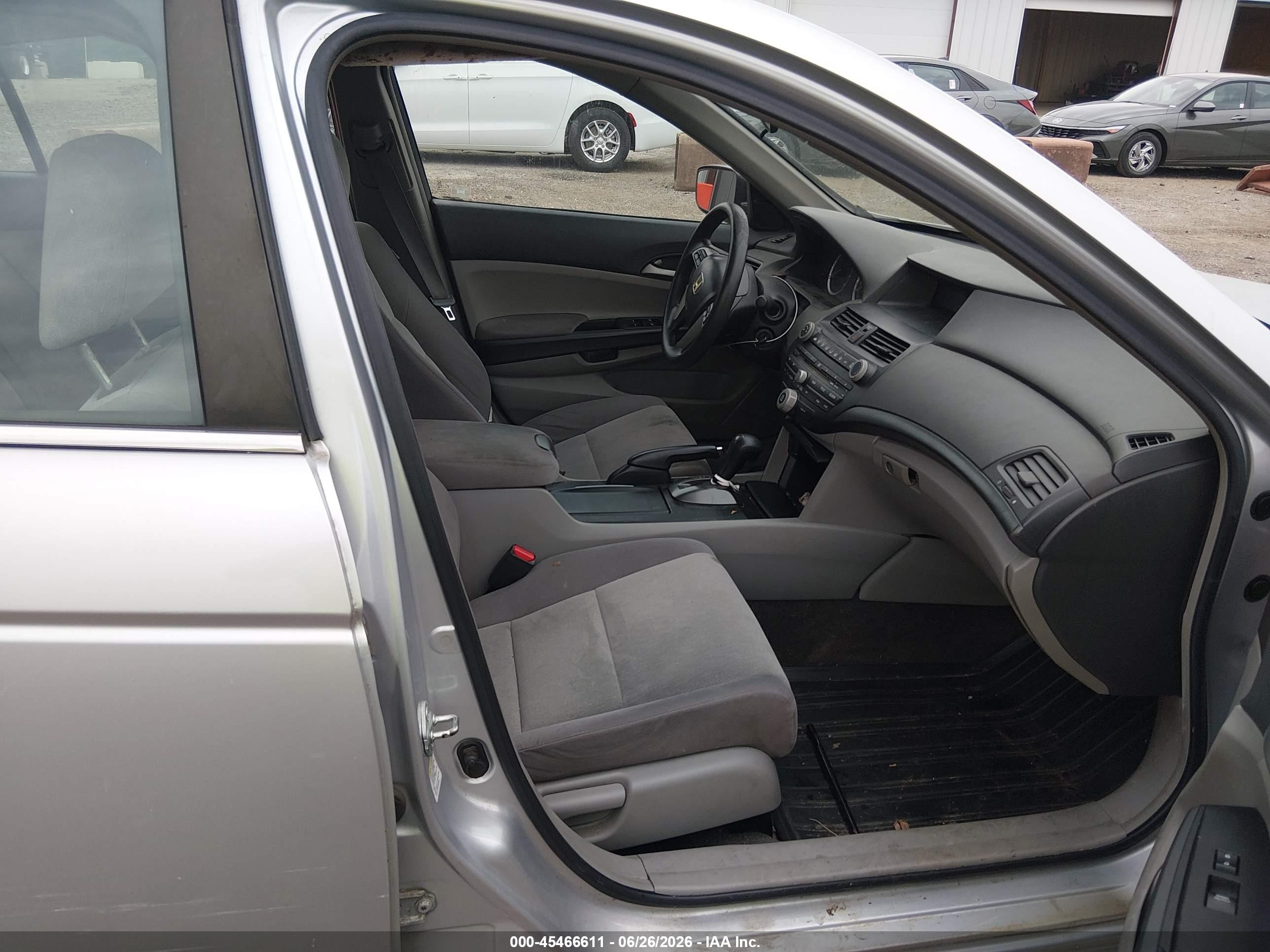 2009 Honda Accord 2.4 Lx-p Silver vin: 1HGCP26459A084307