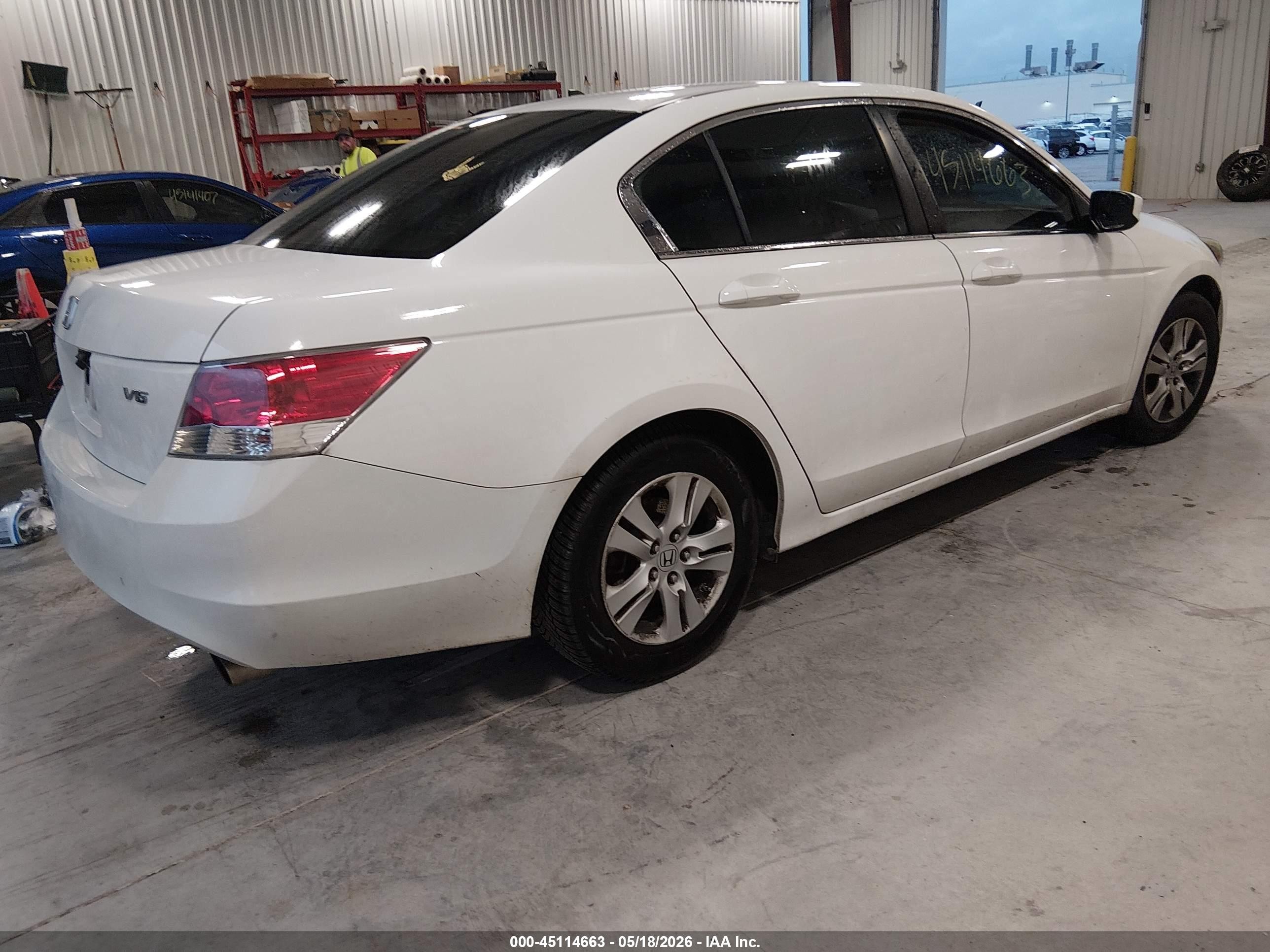 2009 Honda Accord 2.4 Lx-p Белый vin: 1HGCP26459A091130