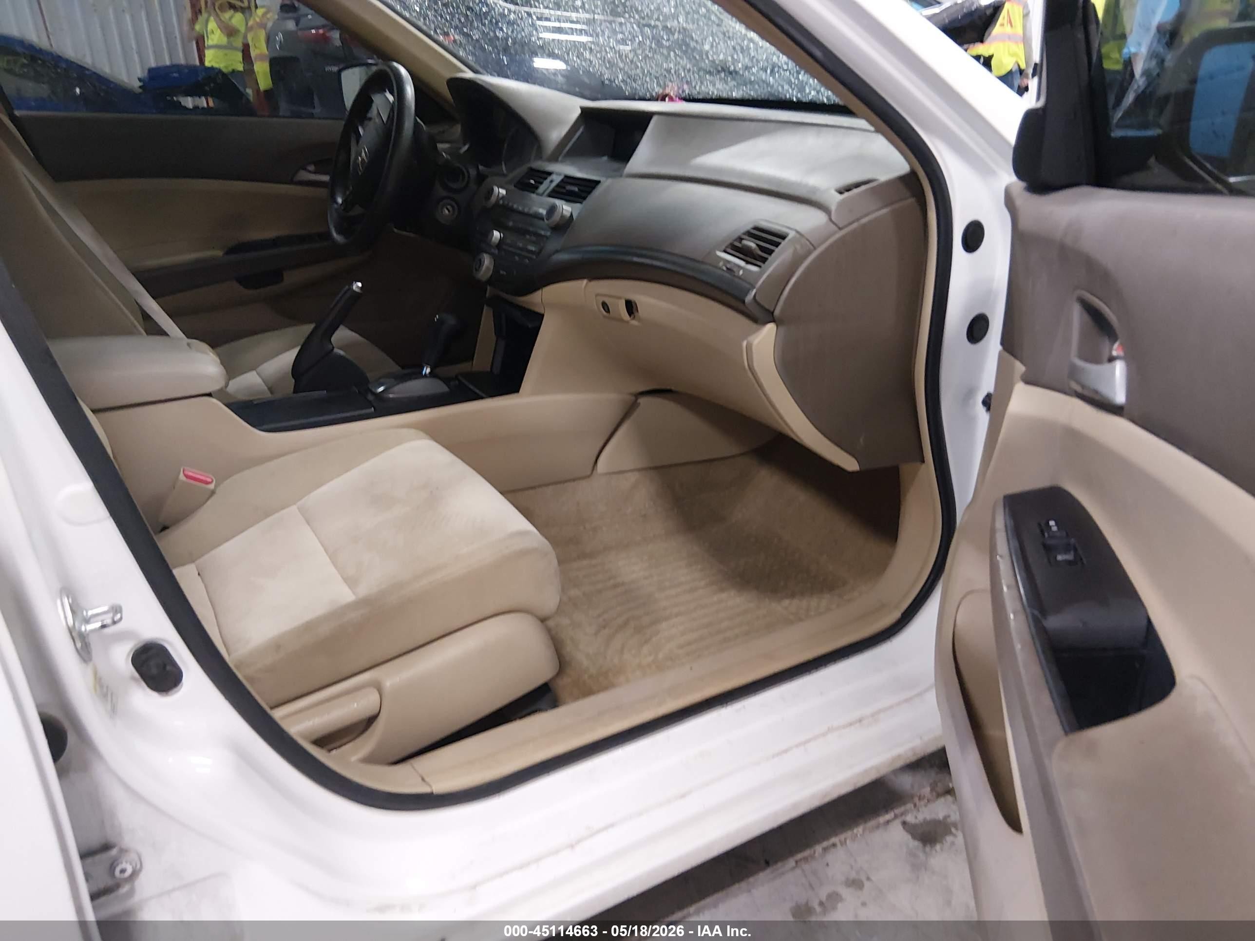 2009 Honda Accord 2.4 Lx-p Белый vin: 1HGCP26459A091130