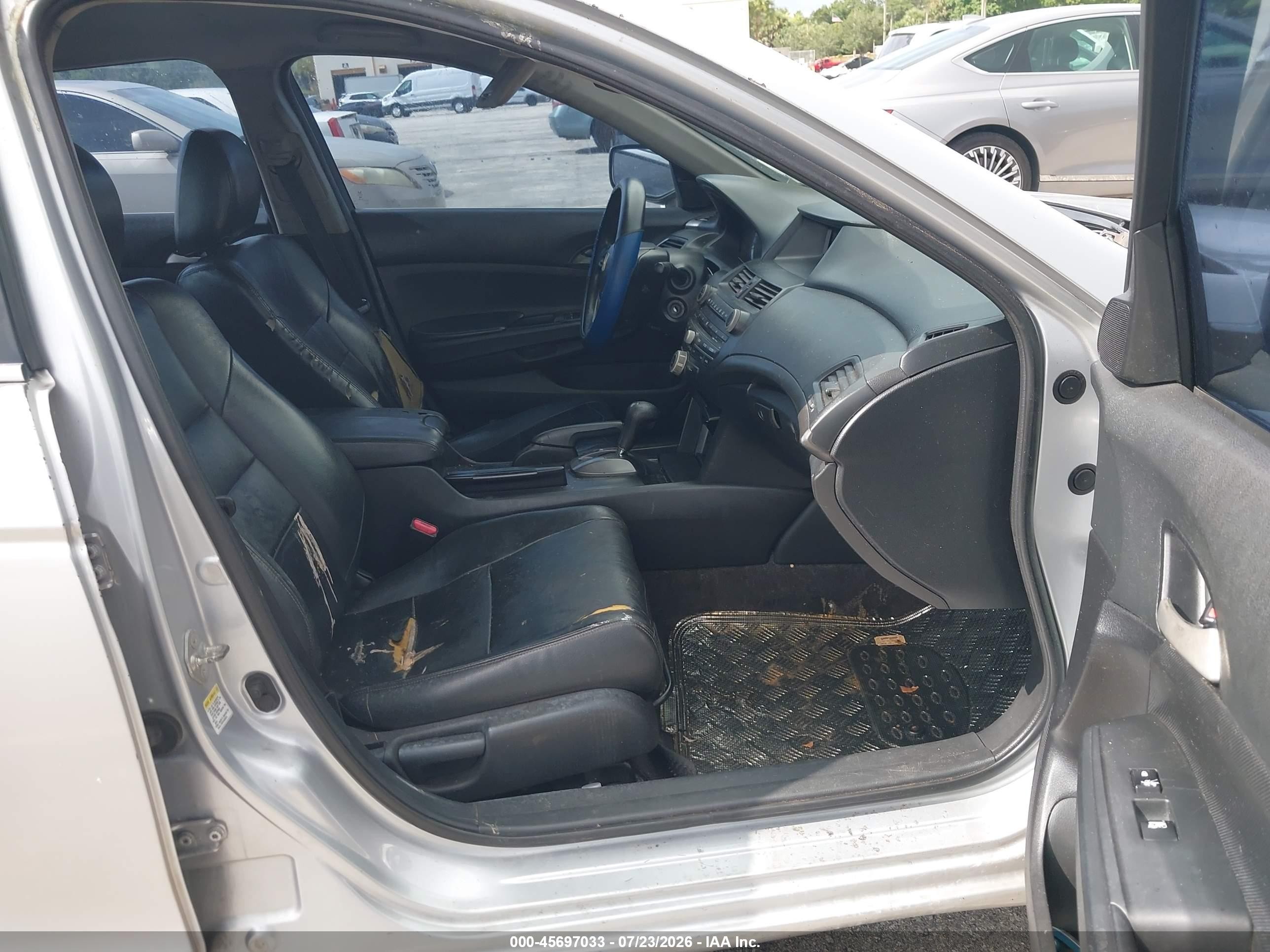 2009 Honda Accord 2.4 Lx-p Серебряный vin: 1HGCP26459A111778