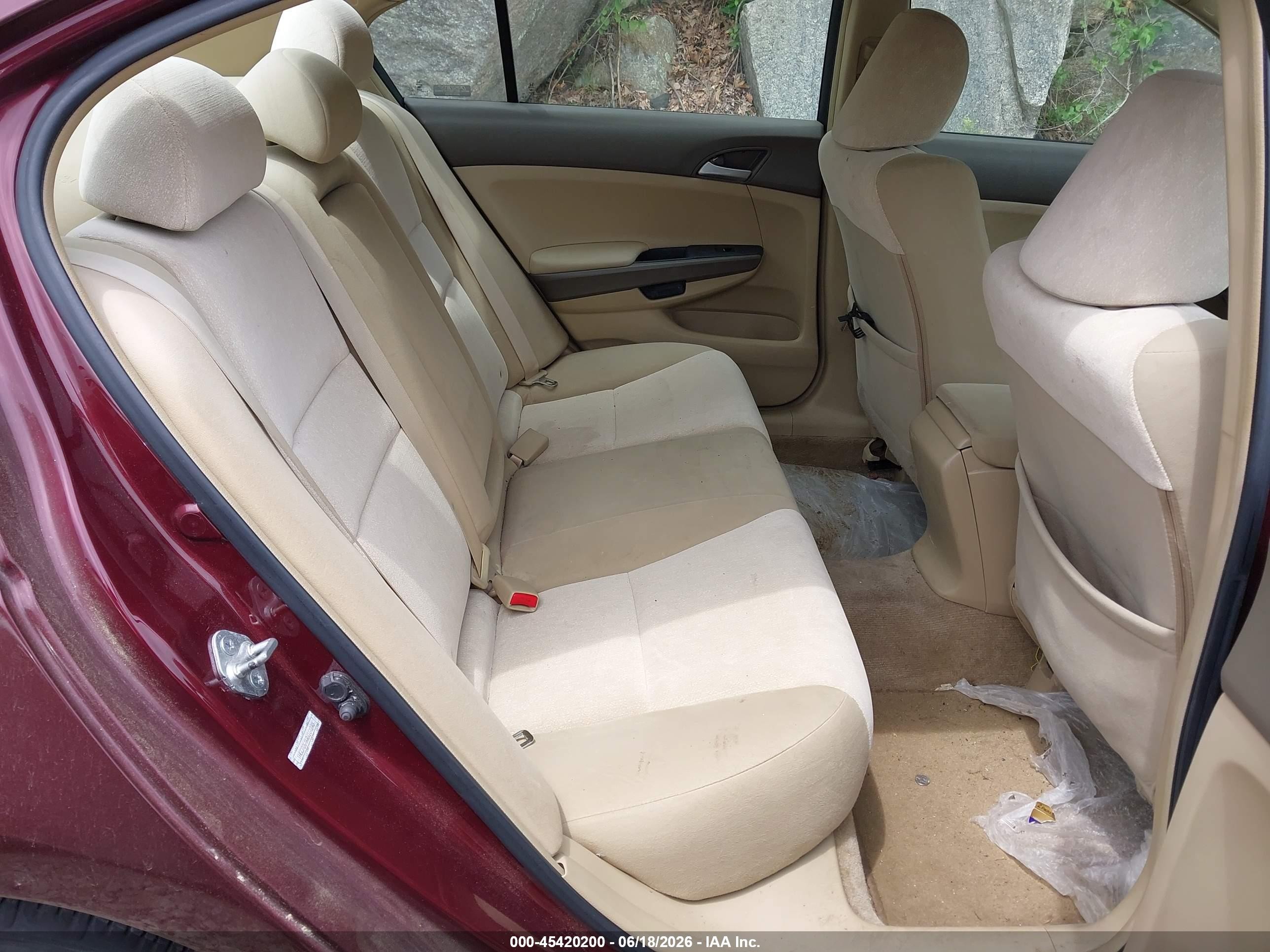 2008 Honda Accord 2.4 Lx-p Red vin: 1HGCP26468A104840