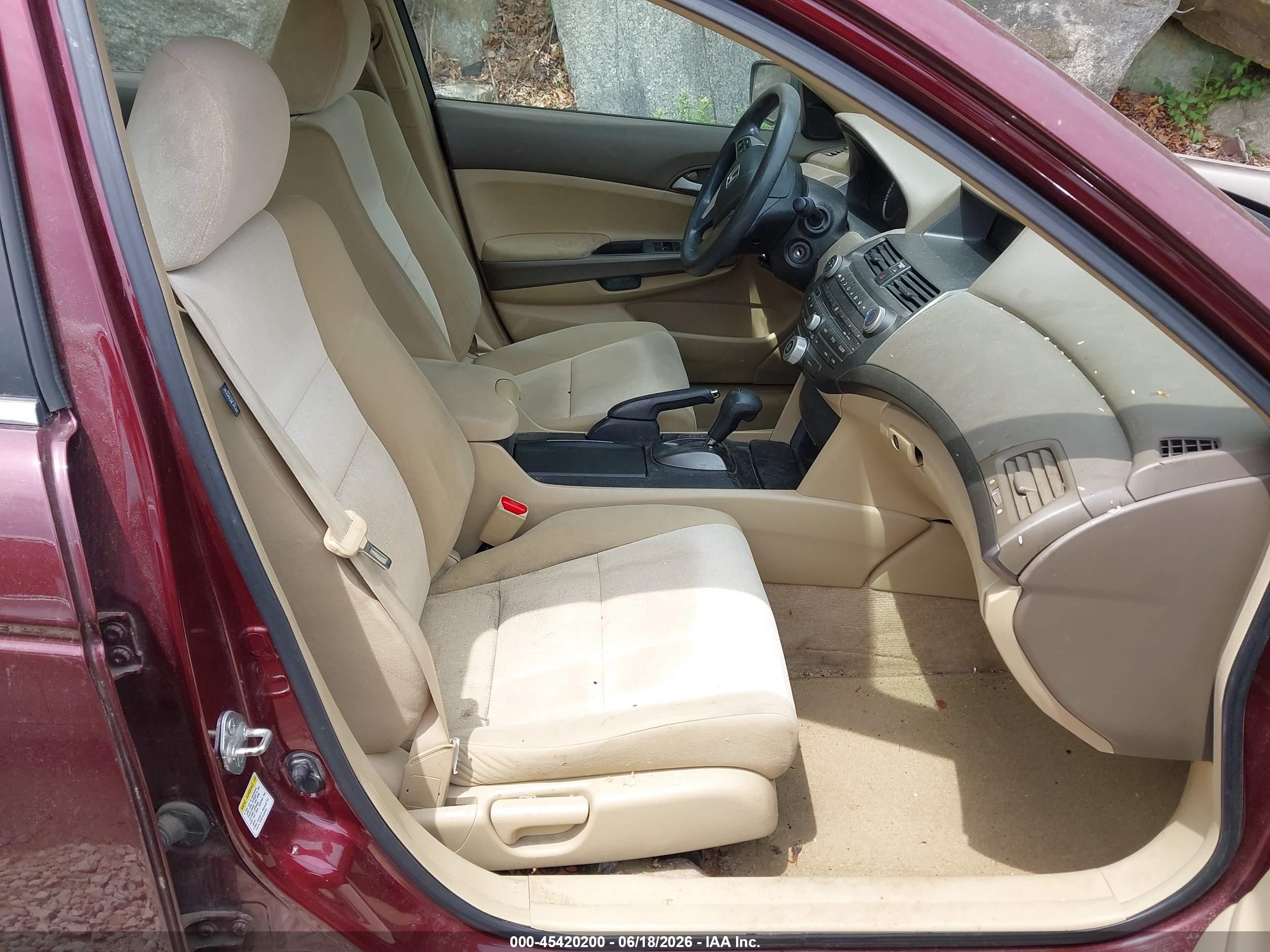 2008 Honda Accord 2.4 Lx-p Red vin: 1HGCP26468A104840