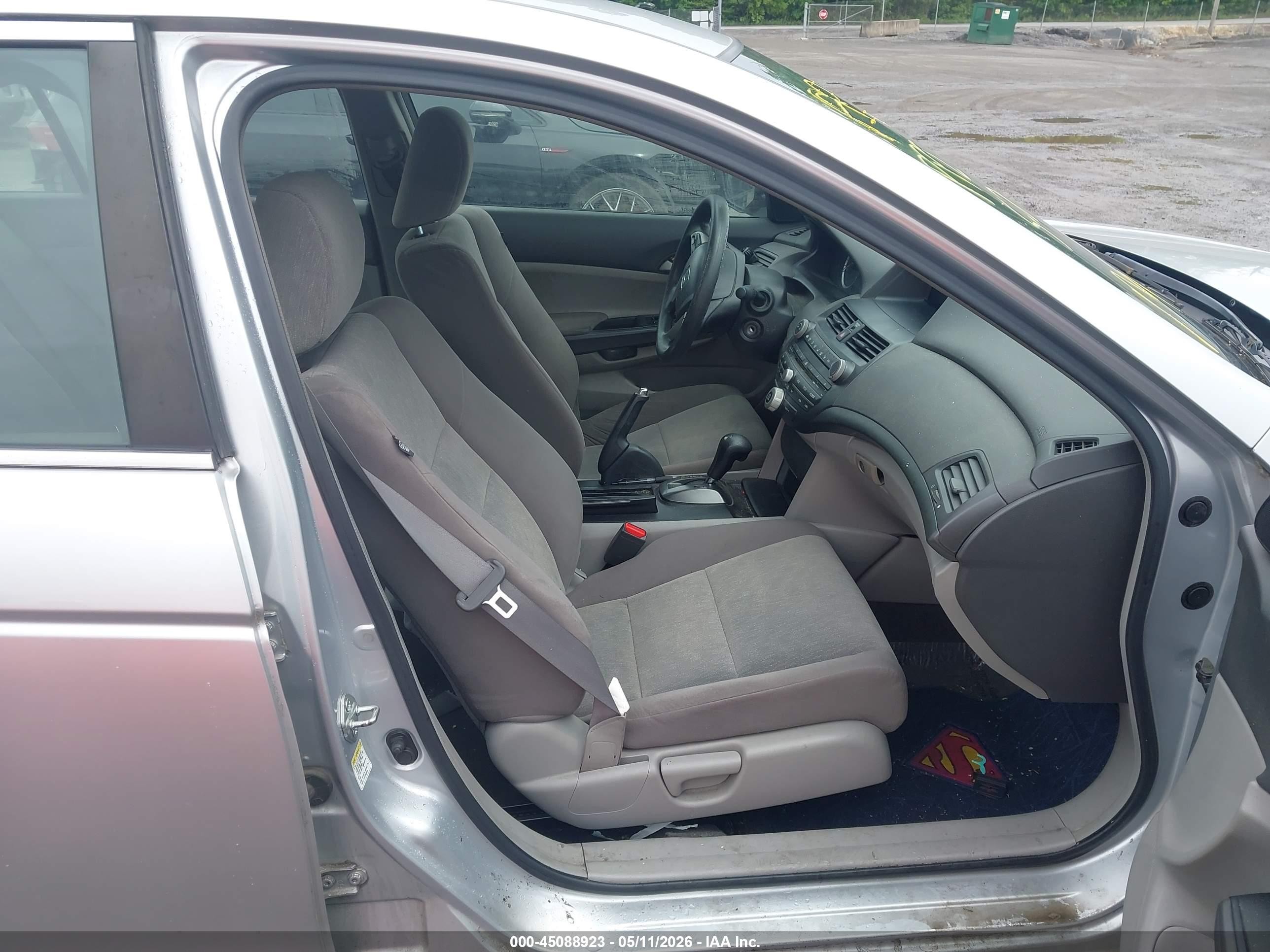 2009 Honda Accord 2.4 Lx-p Silver vin: 1HGCP26469A062980