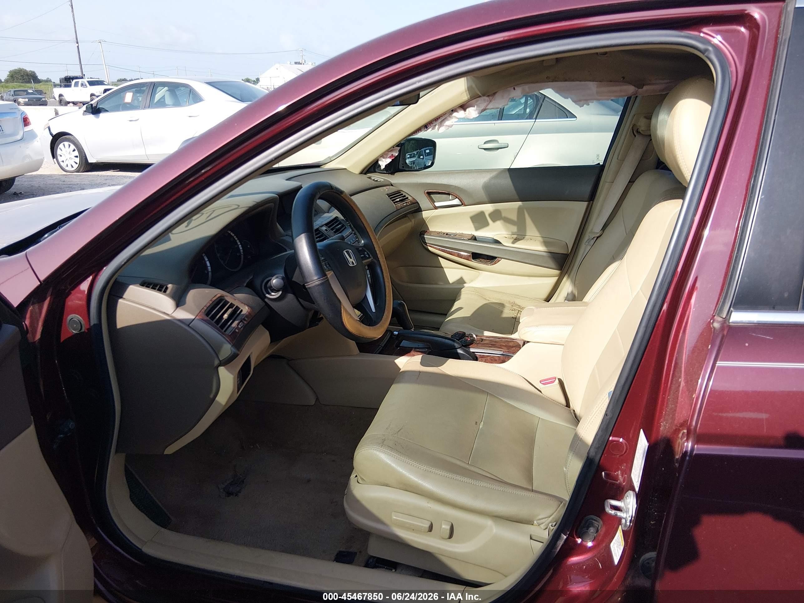 2009 Honda Accord 2.4 Lx-p Red vin: 1HGCP26479A023671