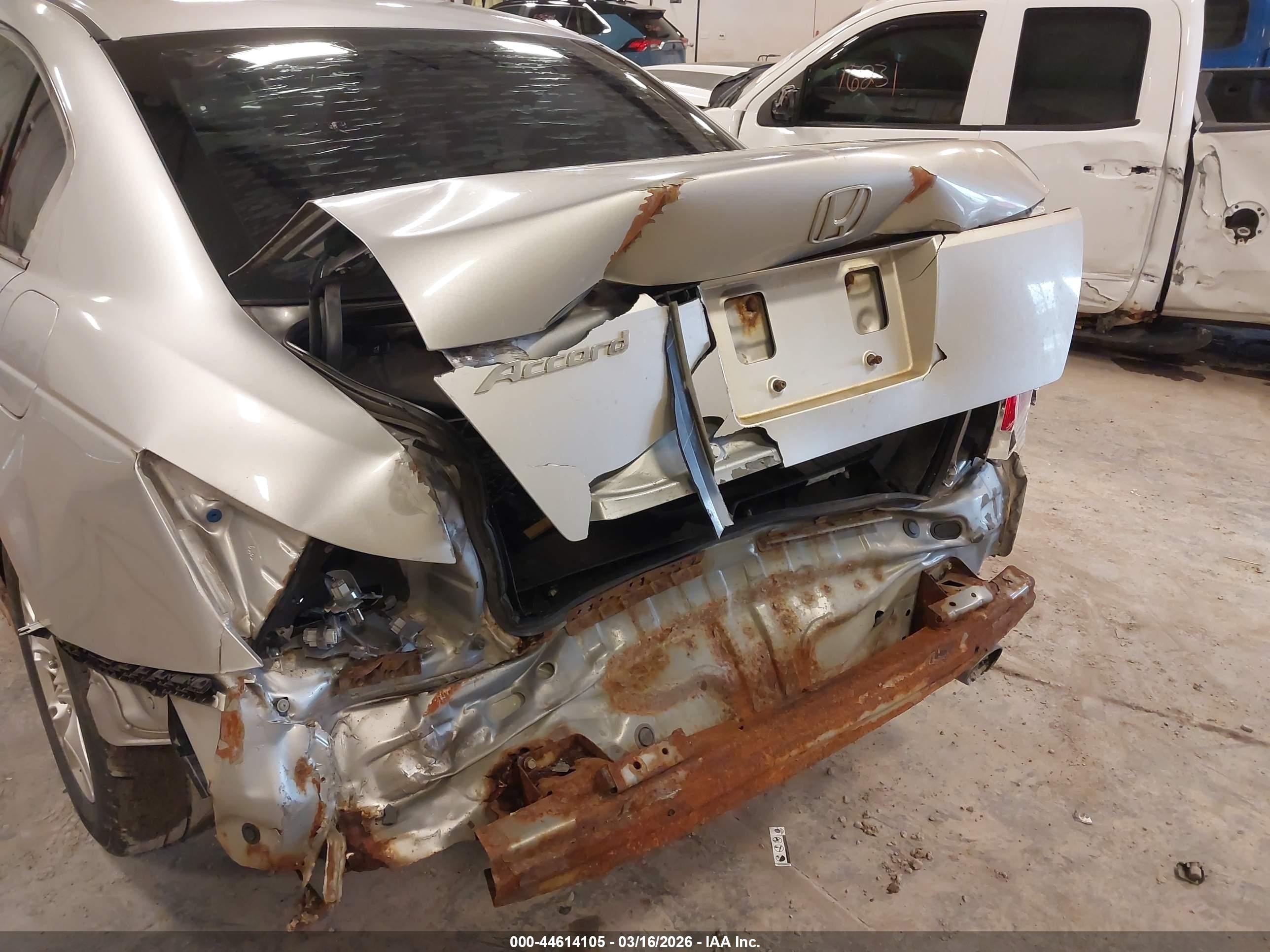 2009 Honda Accord 2.4 Lx-p Silver vin: 1HGCP26499A072905