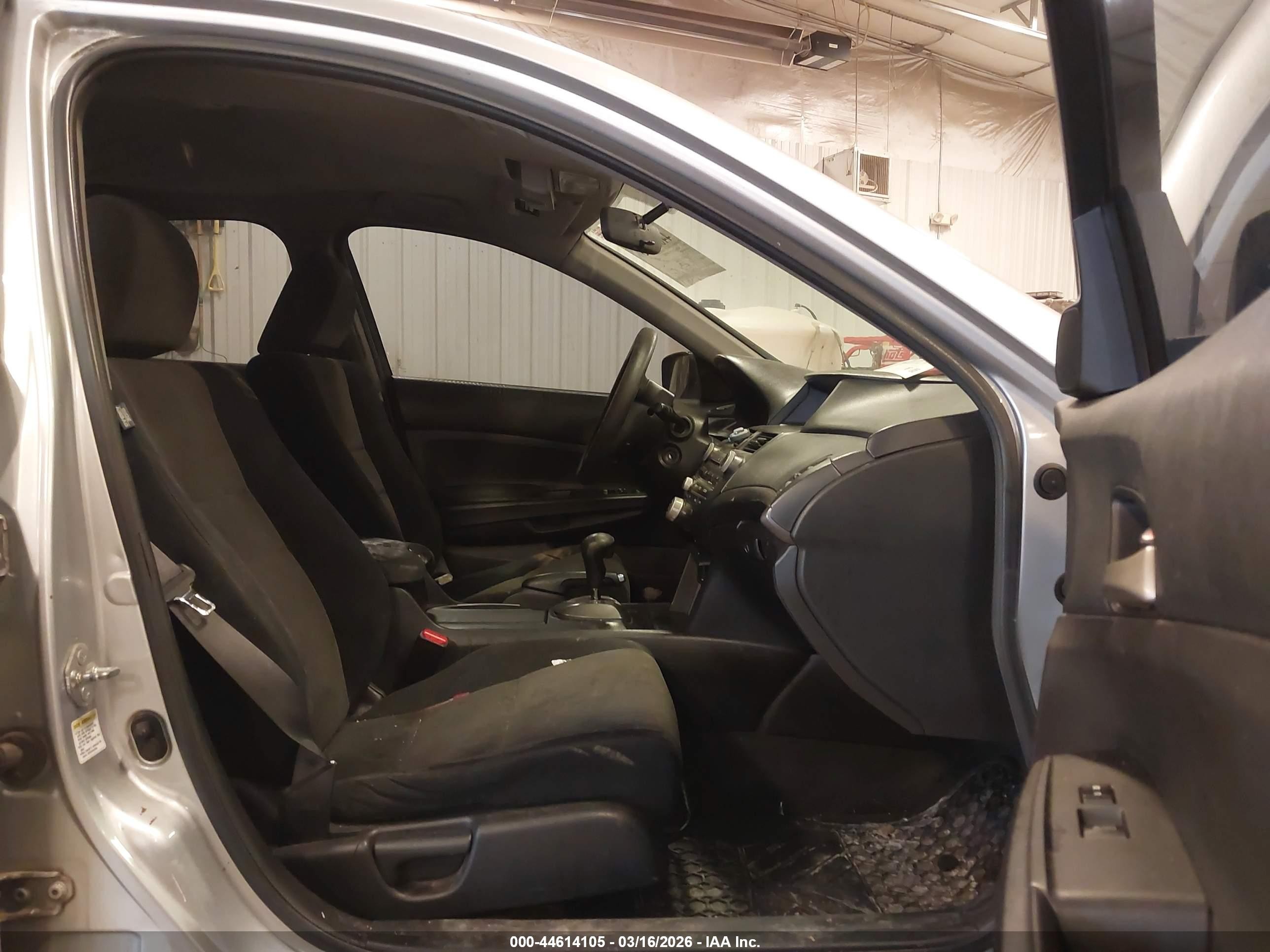 2009 Honda Accord 2.4 Lx-p Silver vin: 1HGCP26499A072905