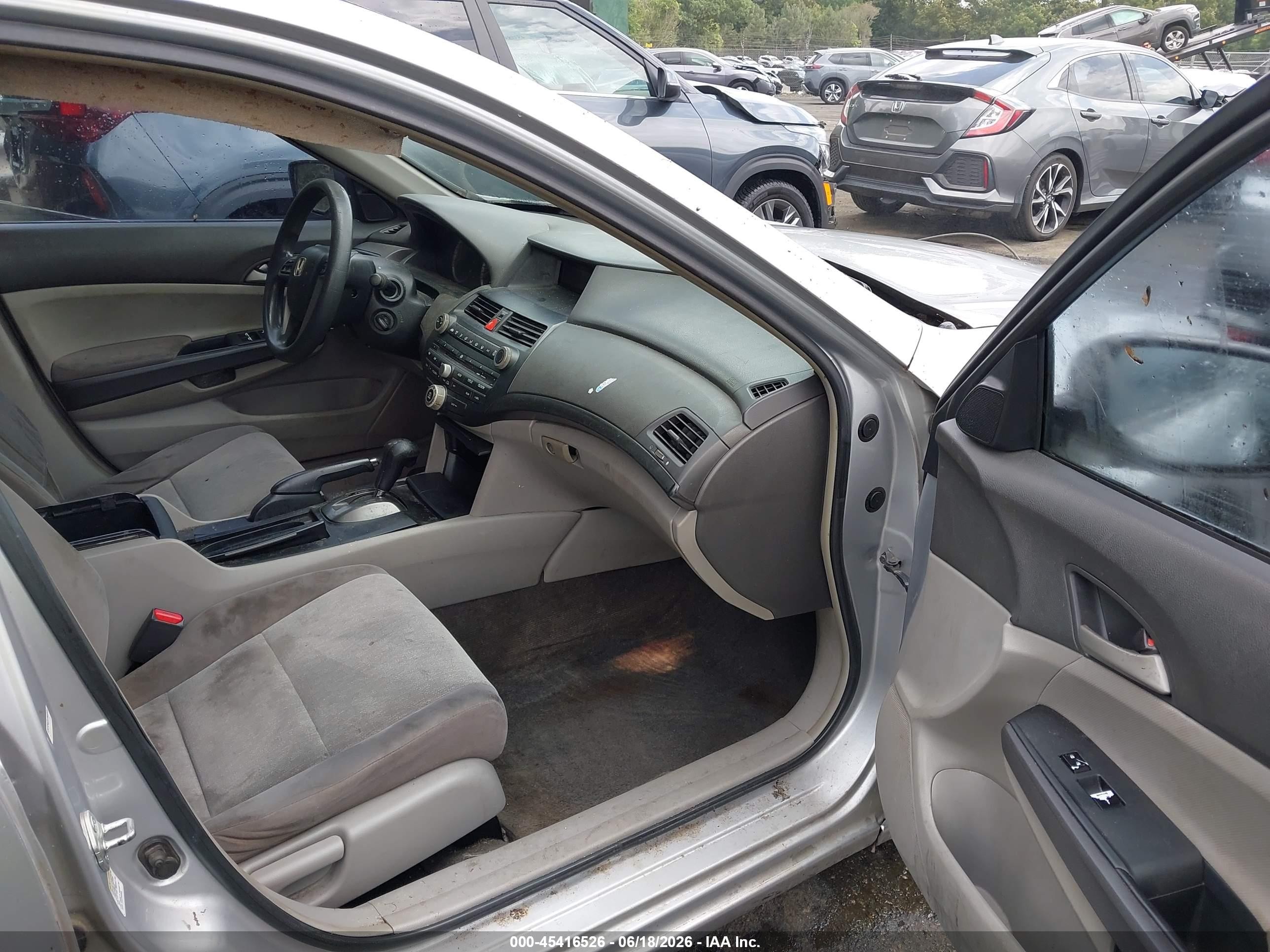 2009 Honda Accord 2.4 Lx-p Silver vin: 1HGCP26499A126185