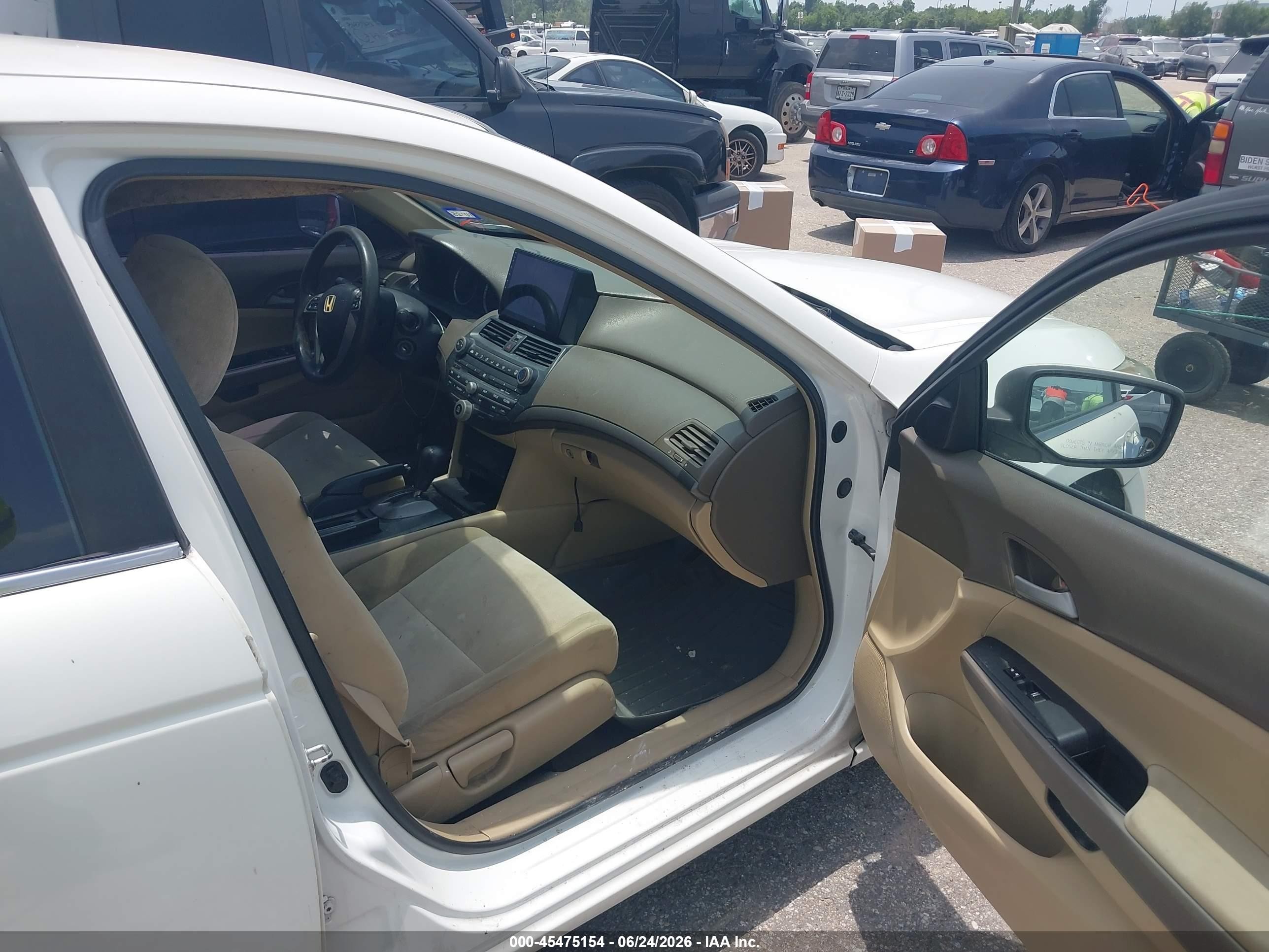 2009 Honda Accord 2.4 Lx-p White vin: 1HGCP26499A194776