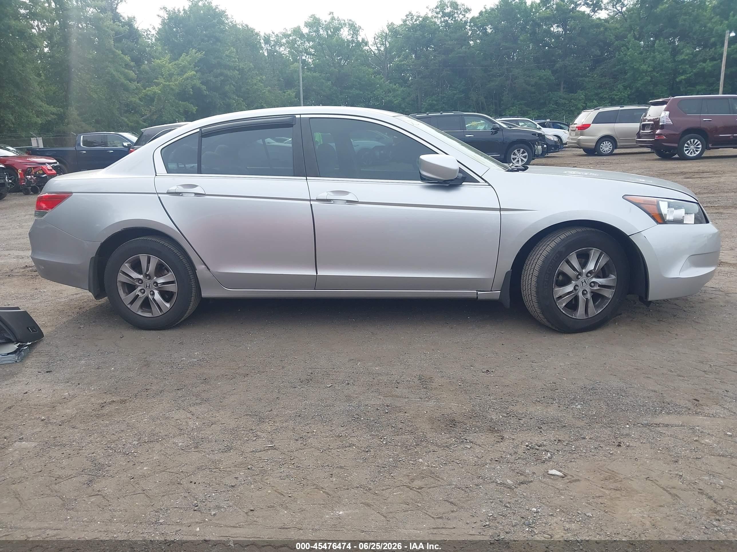 2008 Honda Accord 2.4 Lx-p Silver vin: 1HGCP264X8A033139