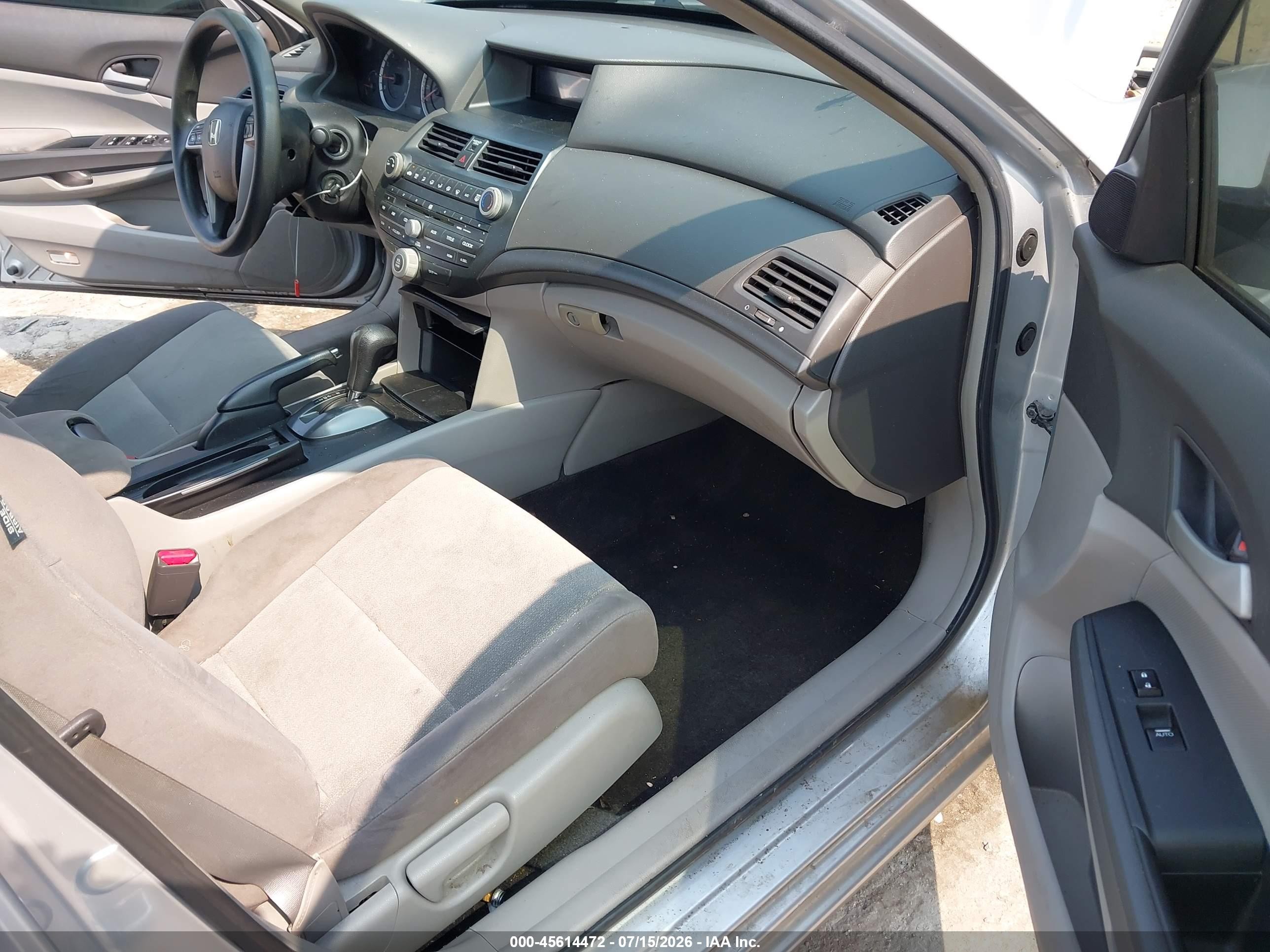 2009 Honda Accord 2.4 Lx-p Серебряный vin: 1HGCP264X9A073254