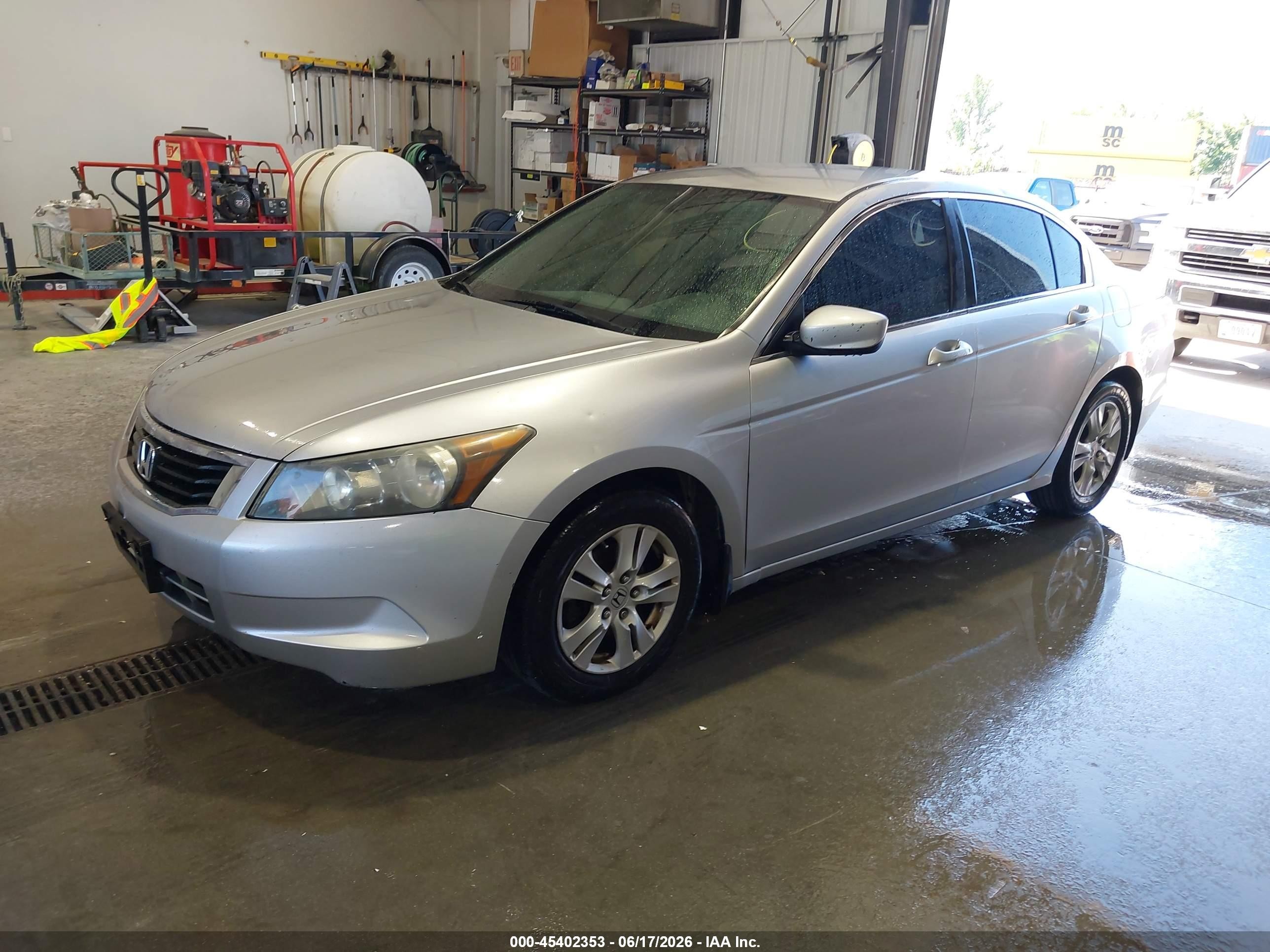 2009 Honda Accord 2.4 Lx-p Silver vin: 1HGCP264X9A079703