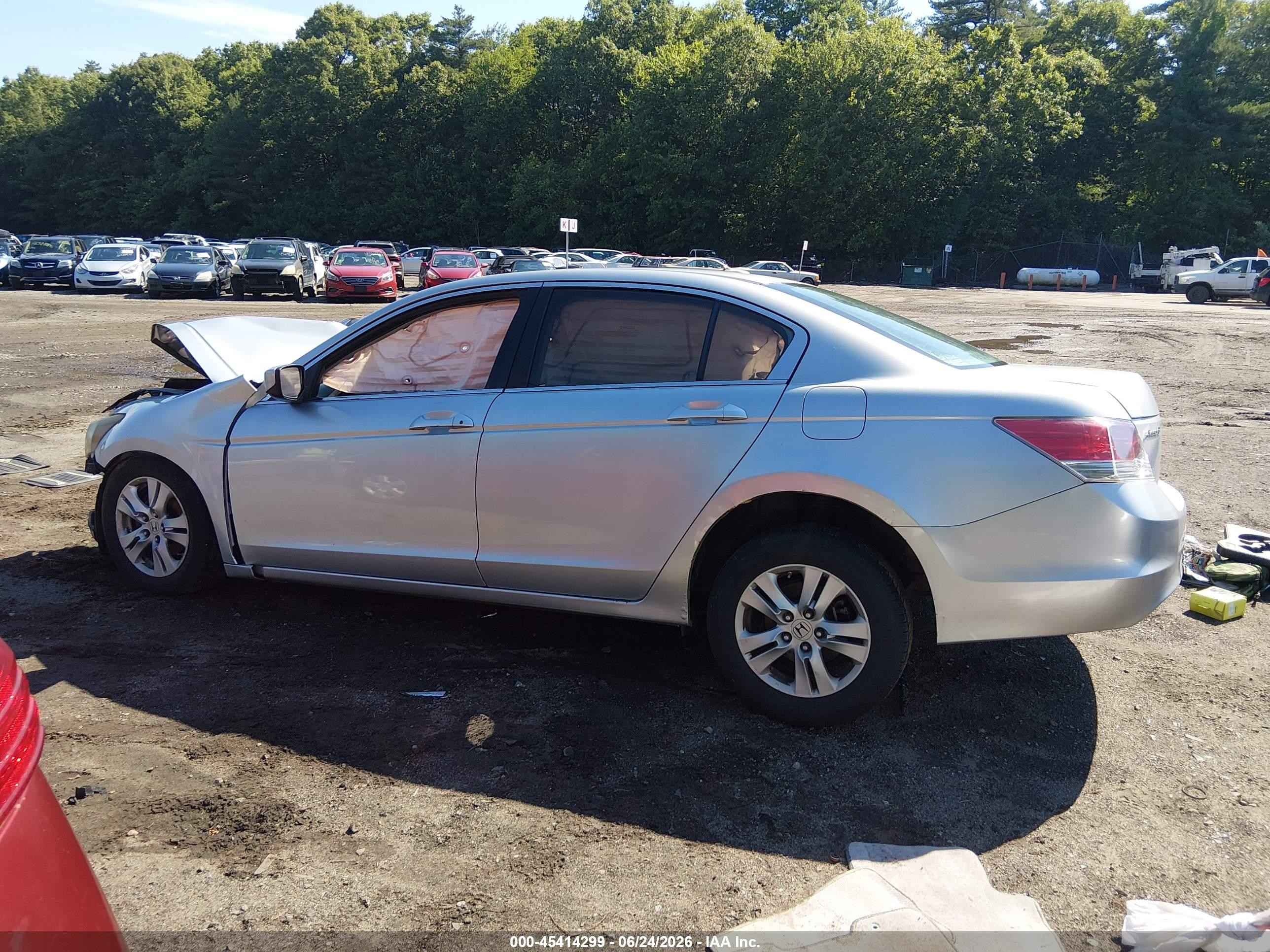 2009 Honda Accord 2.4 Lx-p Серебряный vin: 1HGCP264X9A091141