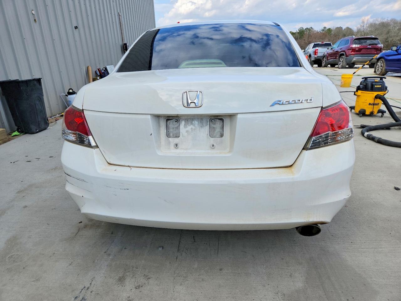2008 Honda Accord Ex White vin: 1HGCP26708A166468