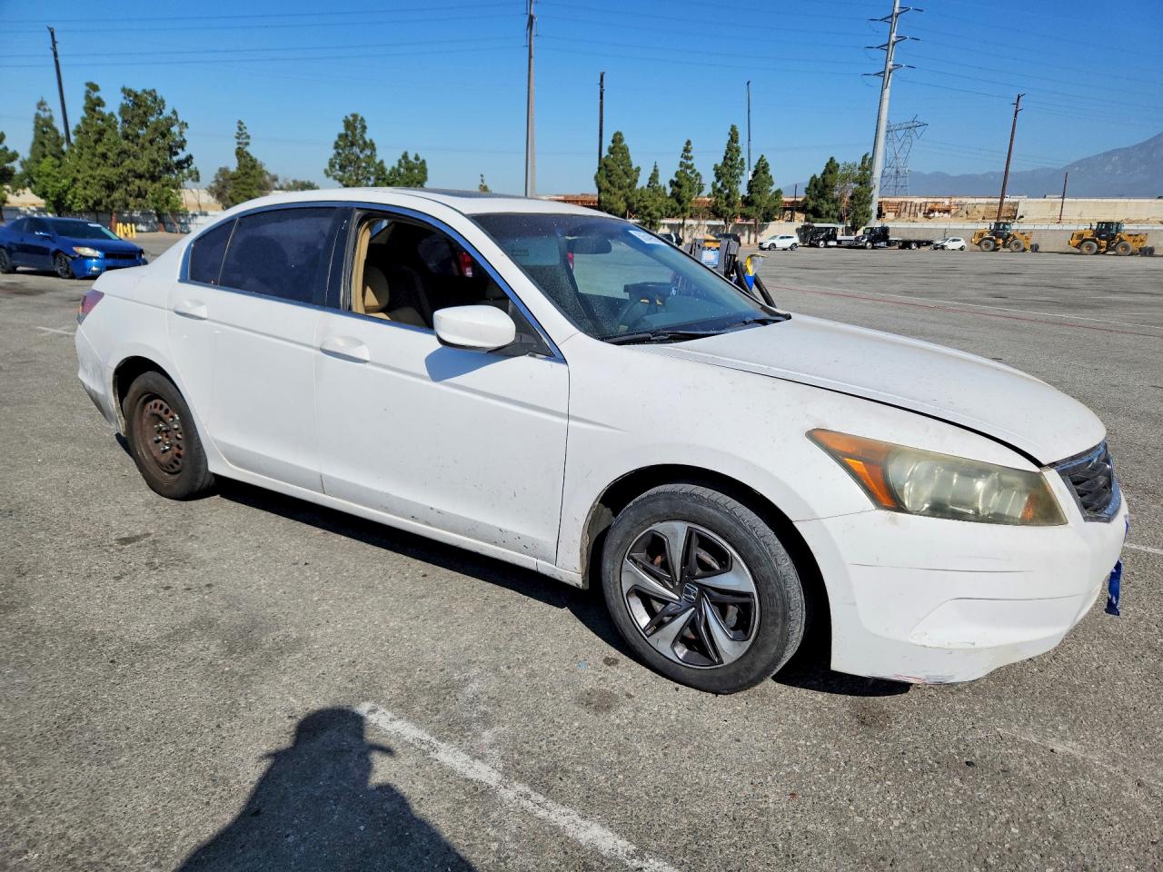 2009 Honda Accord Ex White vin: 1HGCP26709A021867