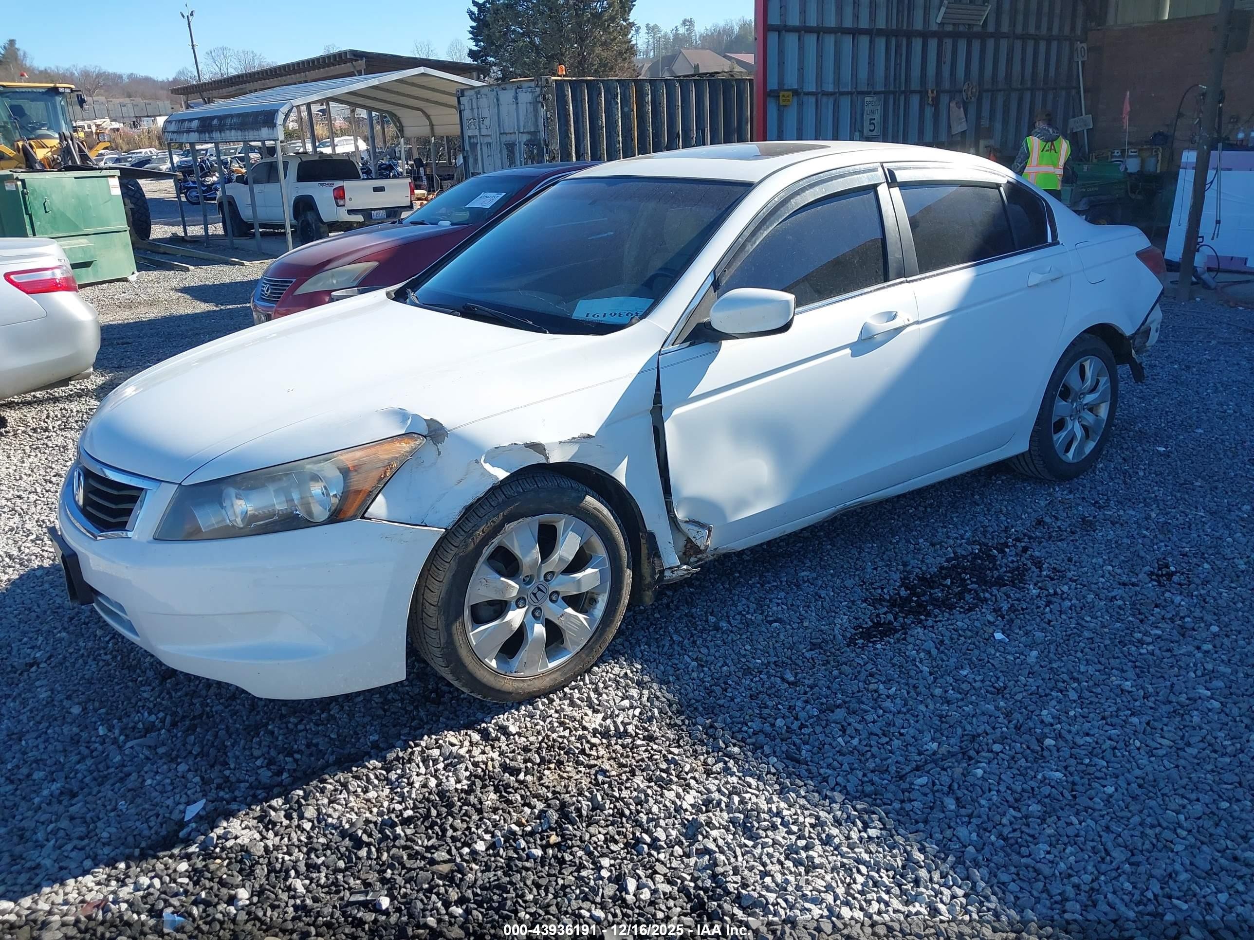 2008 Honda Accord 2.4 Ex White vin: 1HGCP26718A026963