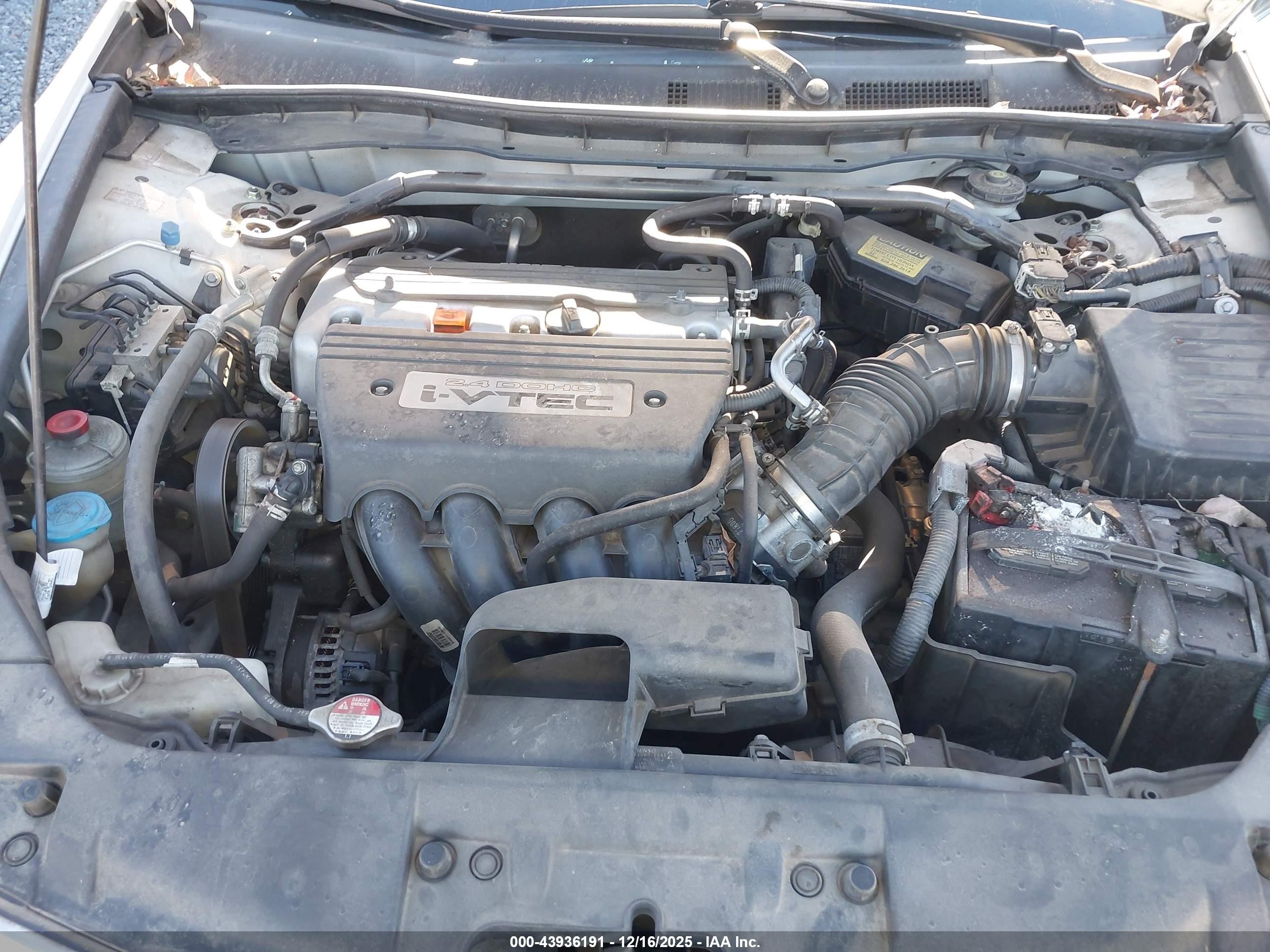 2008 Honda Accord 2.4 Ex White vin: 1HGCP26718A026963