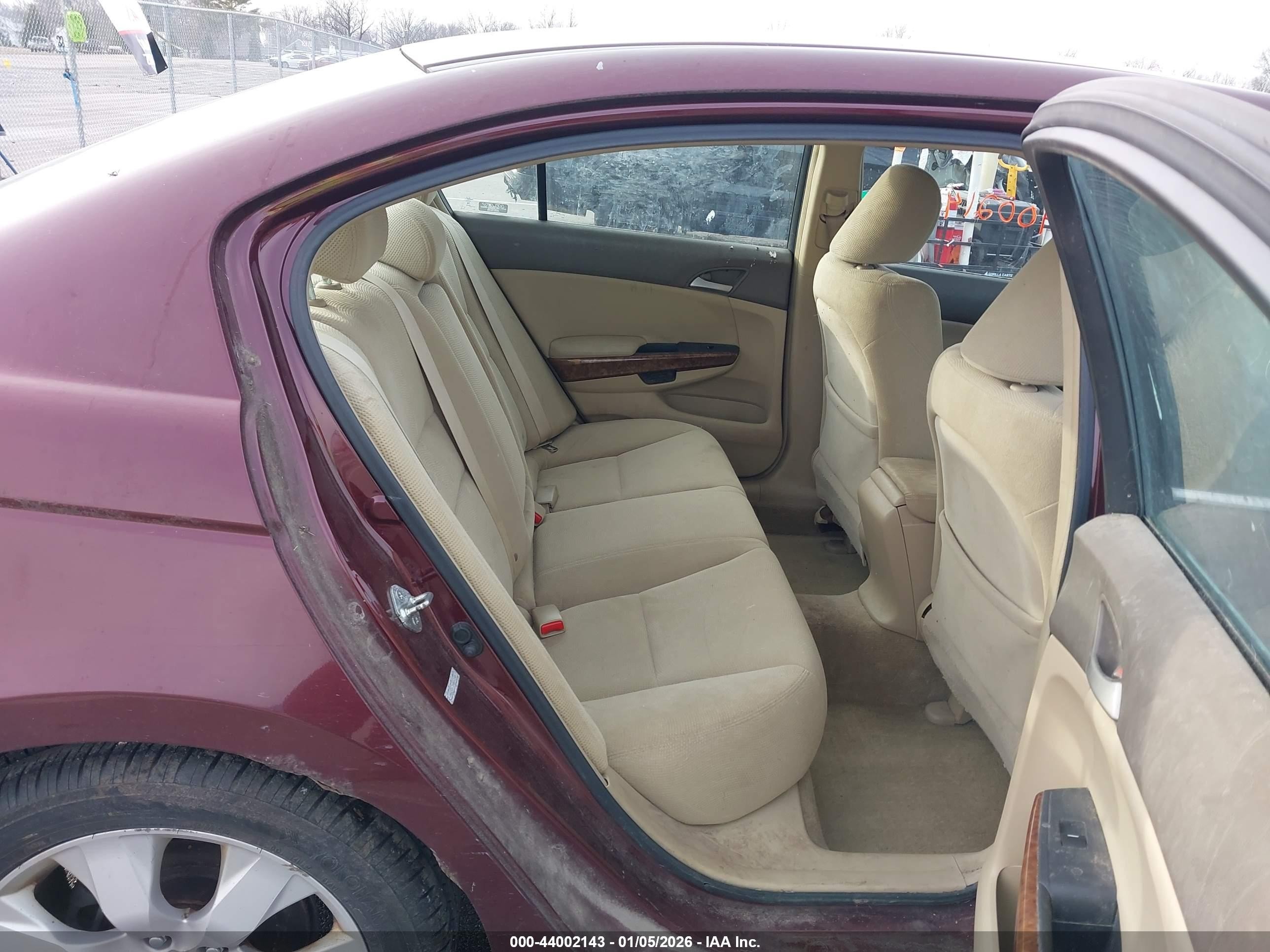 2009 Honda Accord 2.4 Ex Burgundy vin: 1HGCP26719A097145
