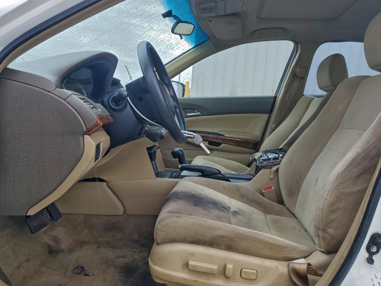2009 Honda Accord Белый vin: 1HGCP26719A146019