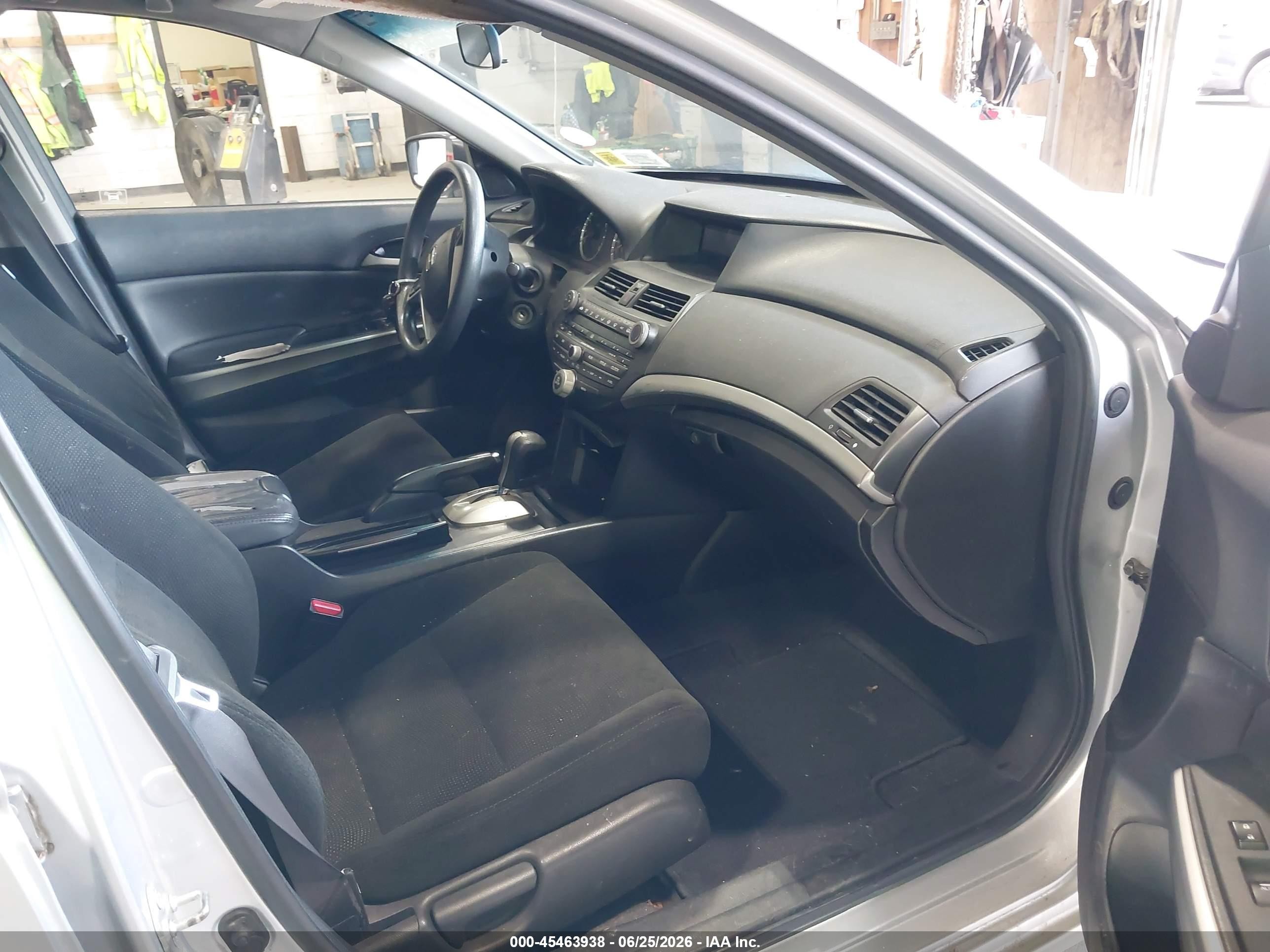 2008 Honda Accord 2.4 Ex Silver vin: 1HGCP26728A150840