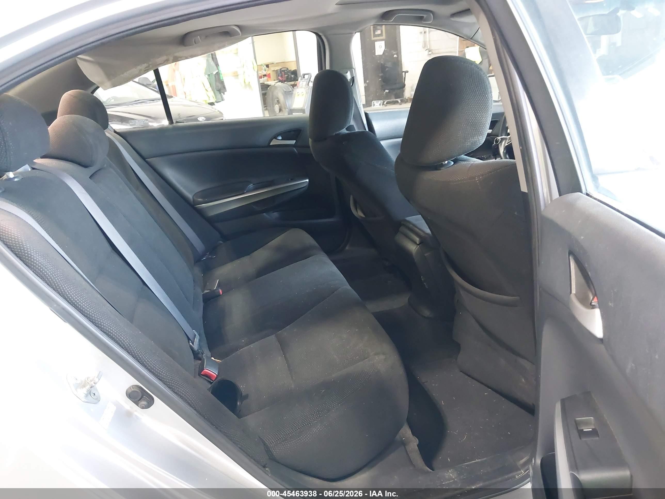2008 Honda Accord 2.4 Ex Silver vin: 1HGCP26728A150840