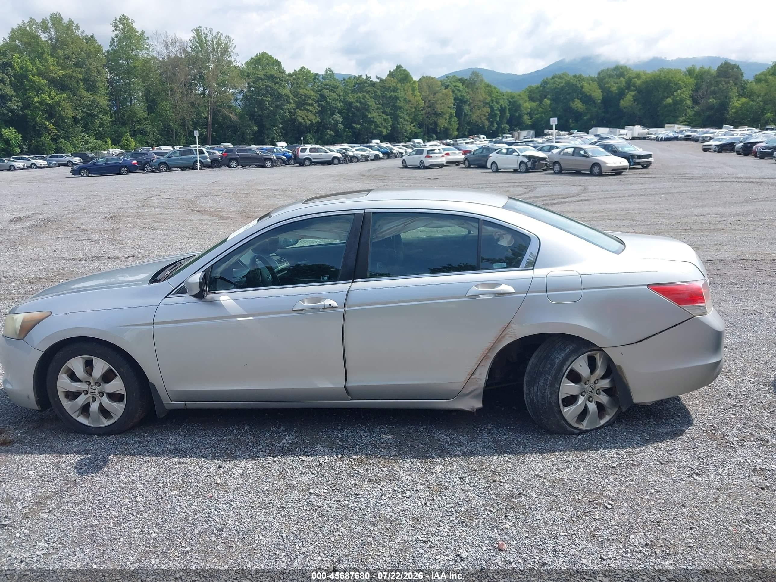 2009 Honda Accord 2.4 Ex Серебряный vin: 1HGCP26729A056944