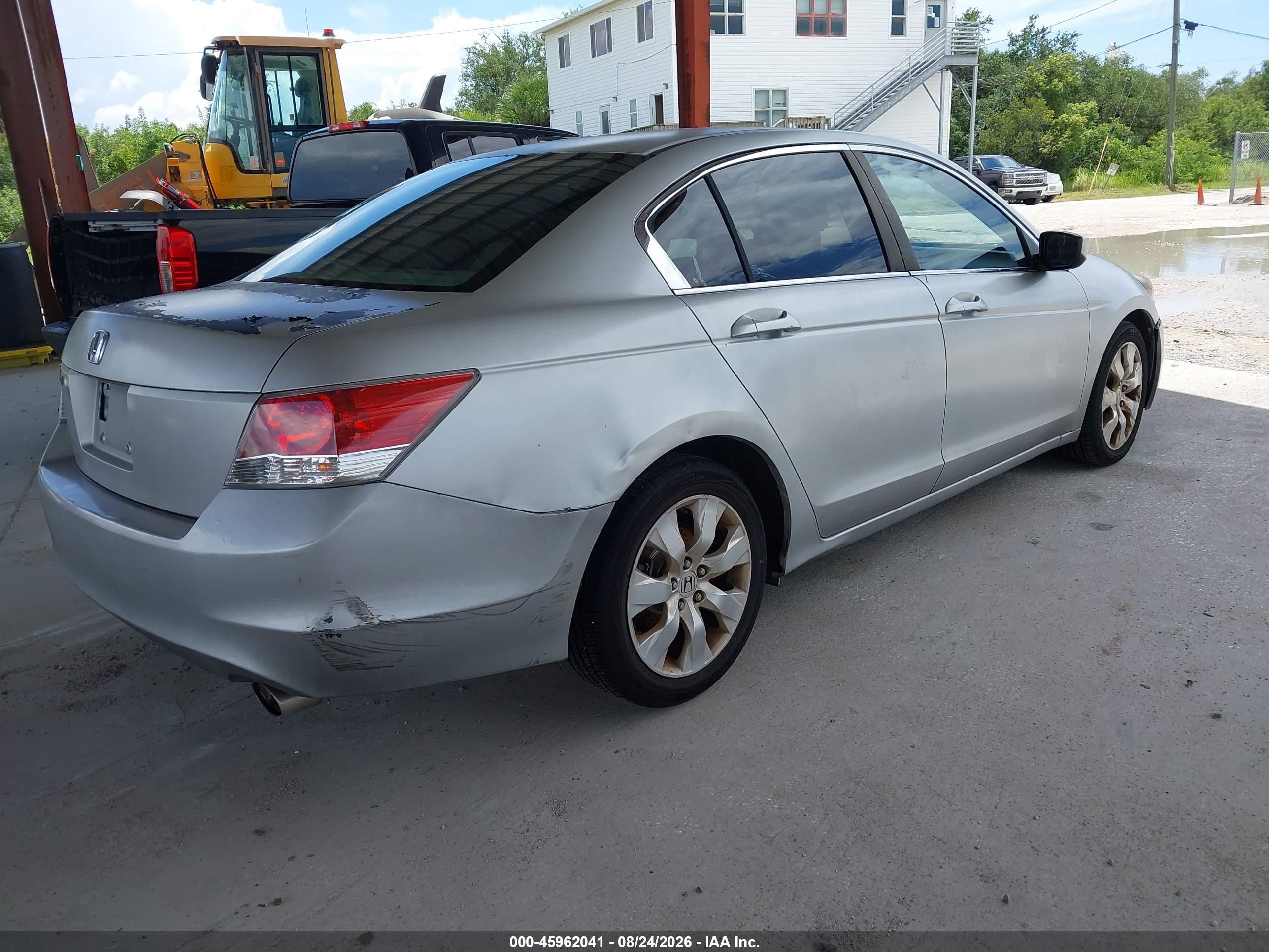 2008 Honda Accord 2.4 Ex Silver vin: 1HGCP26738A046406