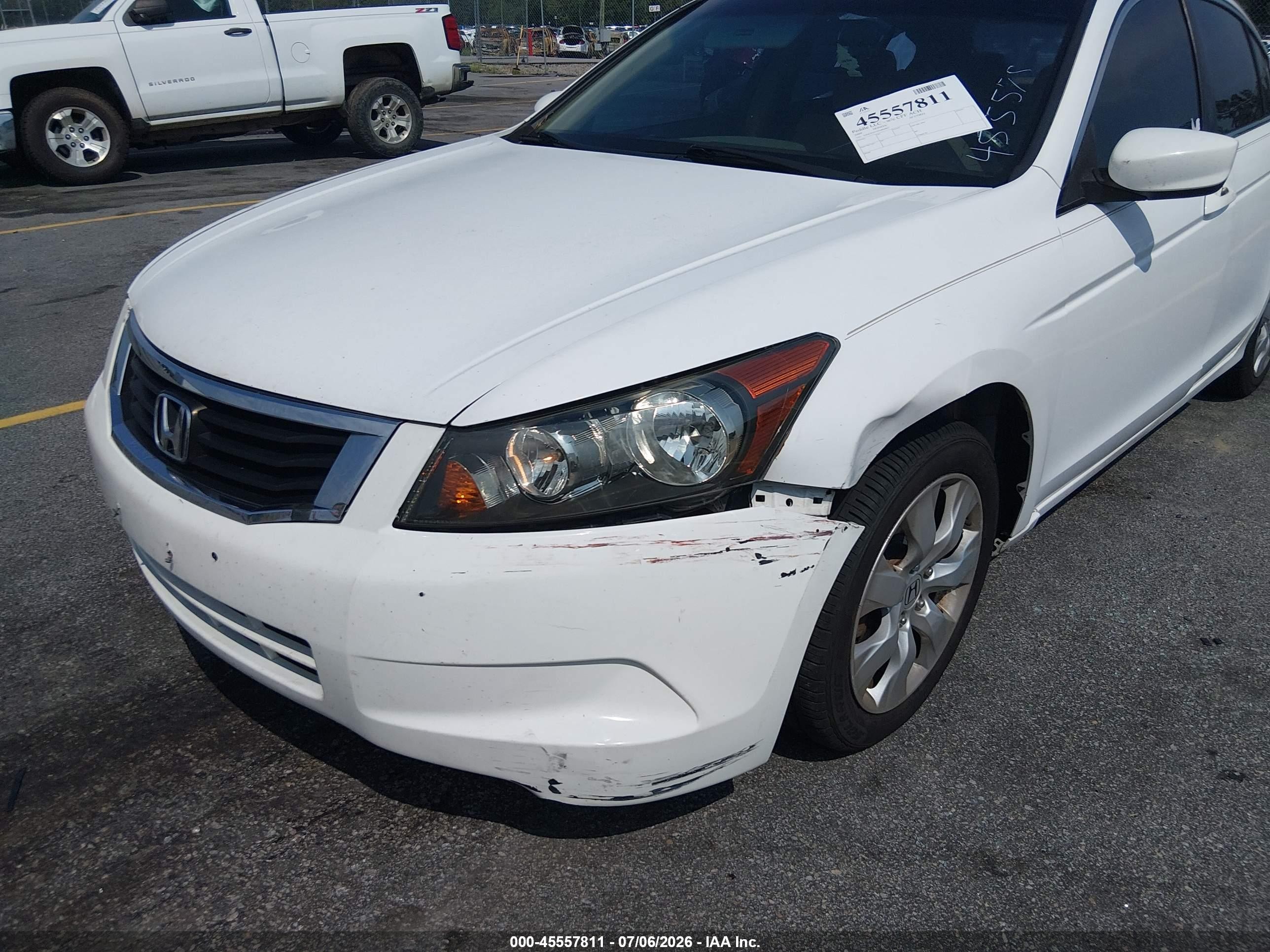2009 Honda Accord 2.4 Ex White vin: 1HGCP26739A004867