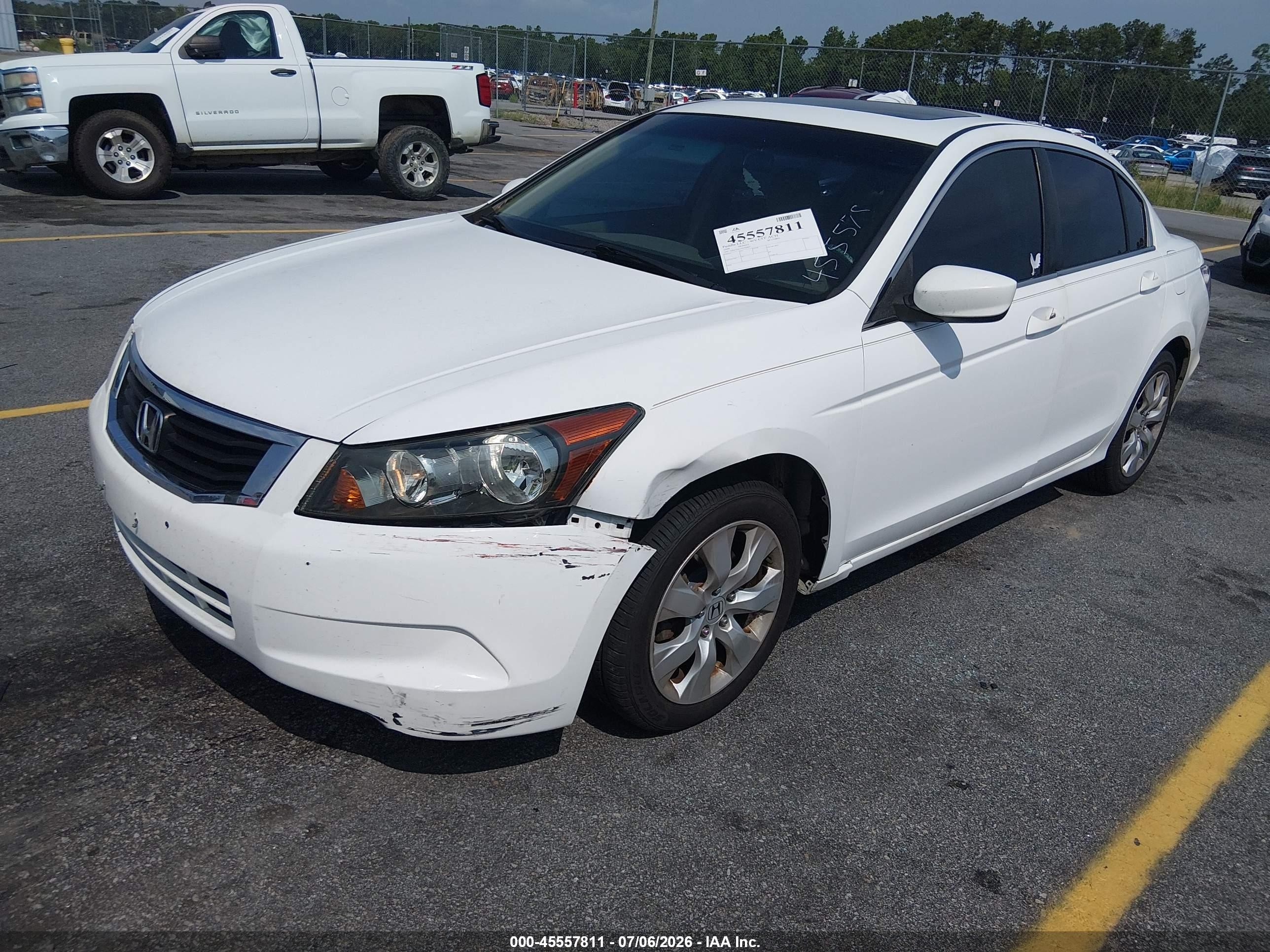 2009 Honda Accord 2.4 Ex White vin: 1HGCP26739A004867