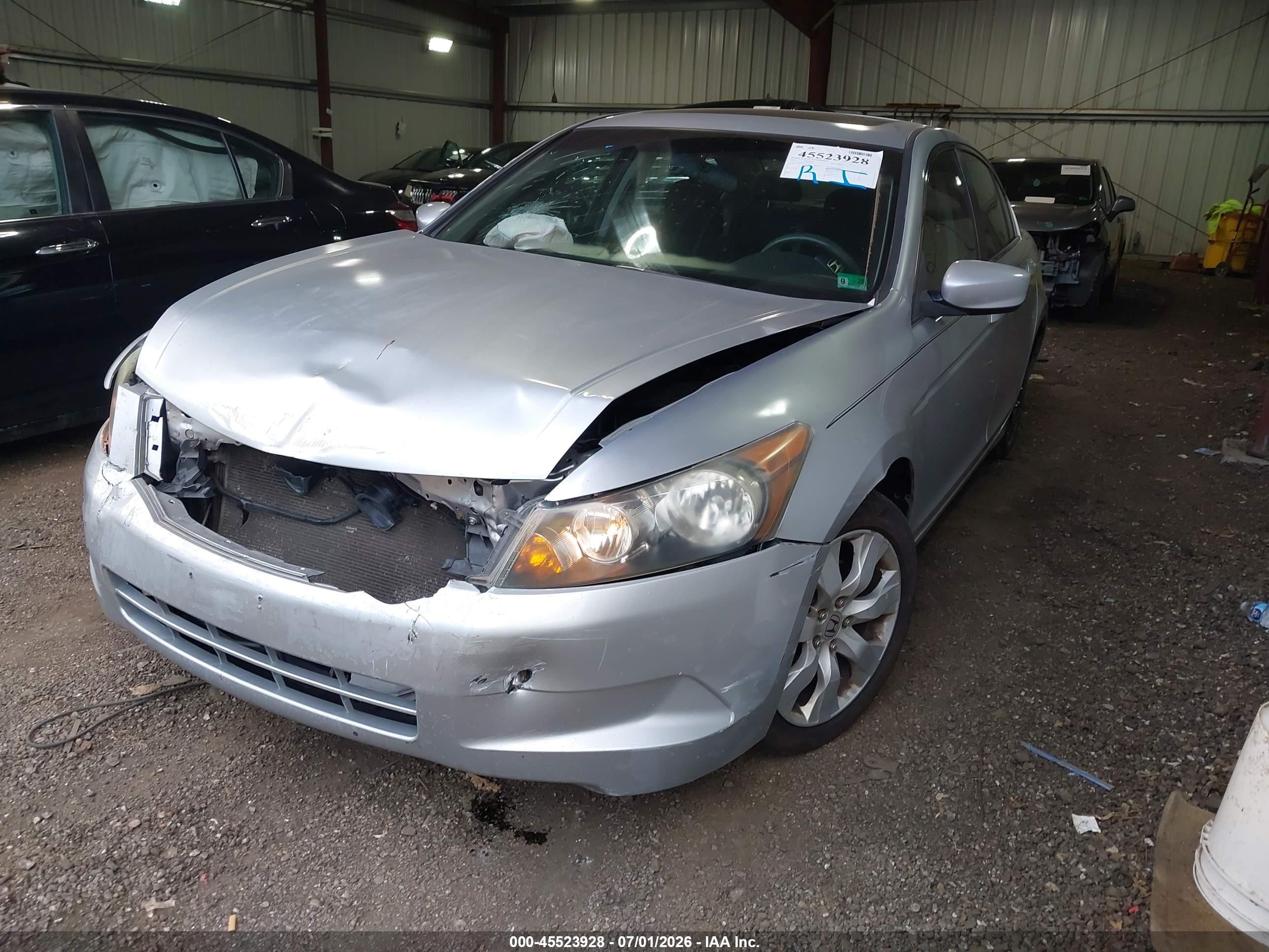 2009 Honda Accord 2.4 Ex Silver vin: 1HGCP26749A009754