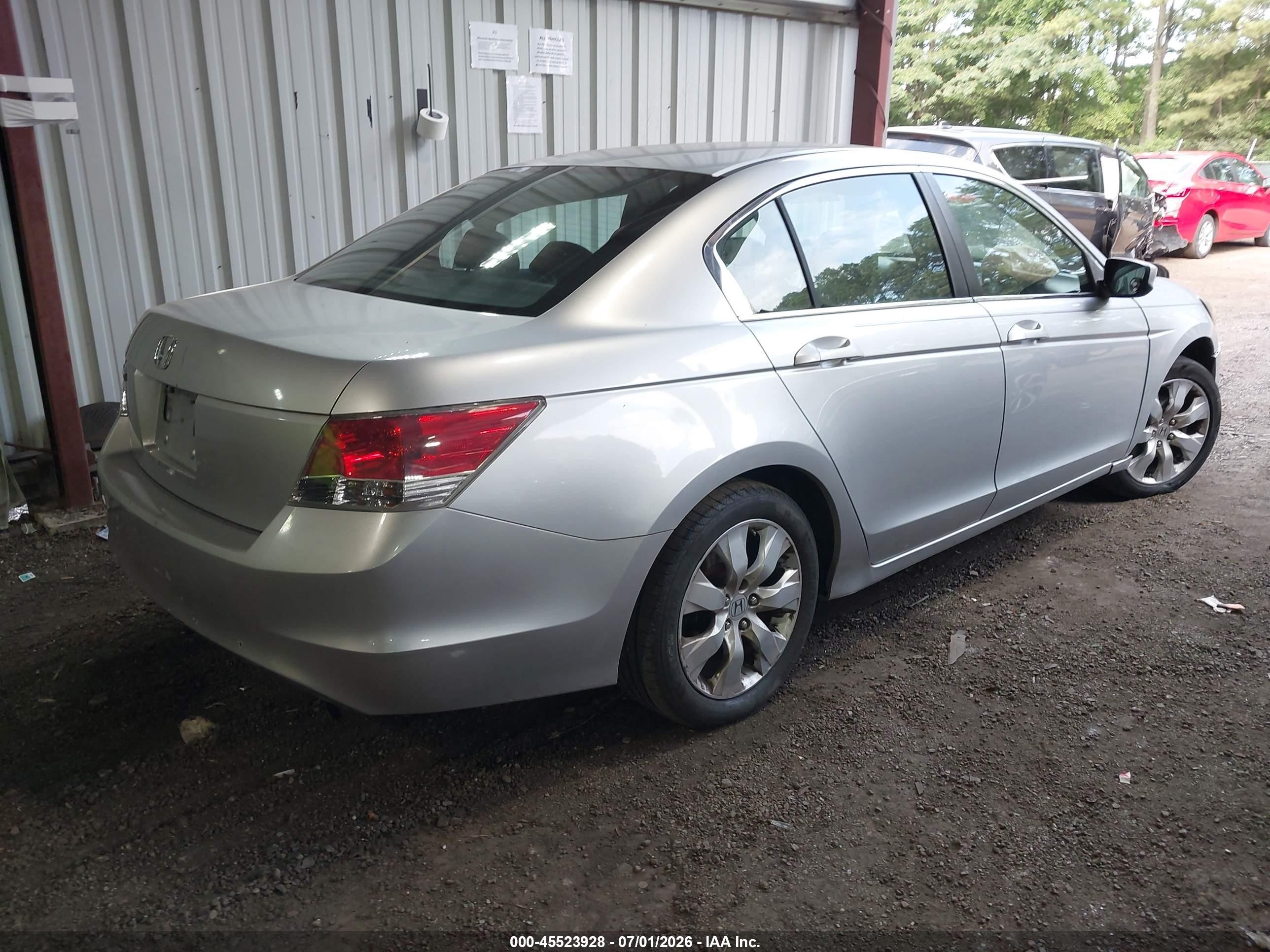 2009 Honda Accord 2.4 Ex Silver vin: 1HGCP26749A009754