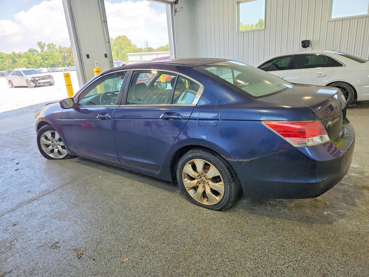 2009 Honda Accord Ex Синий vin: 1HGCP26749A103830