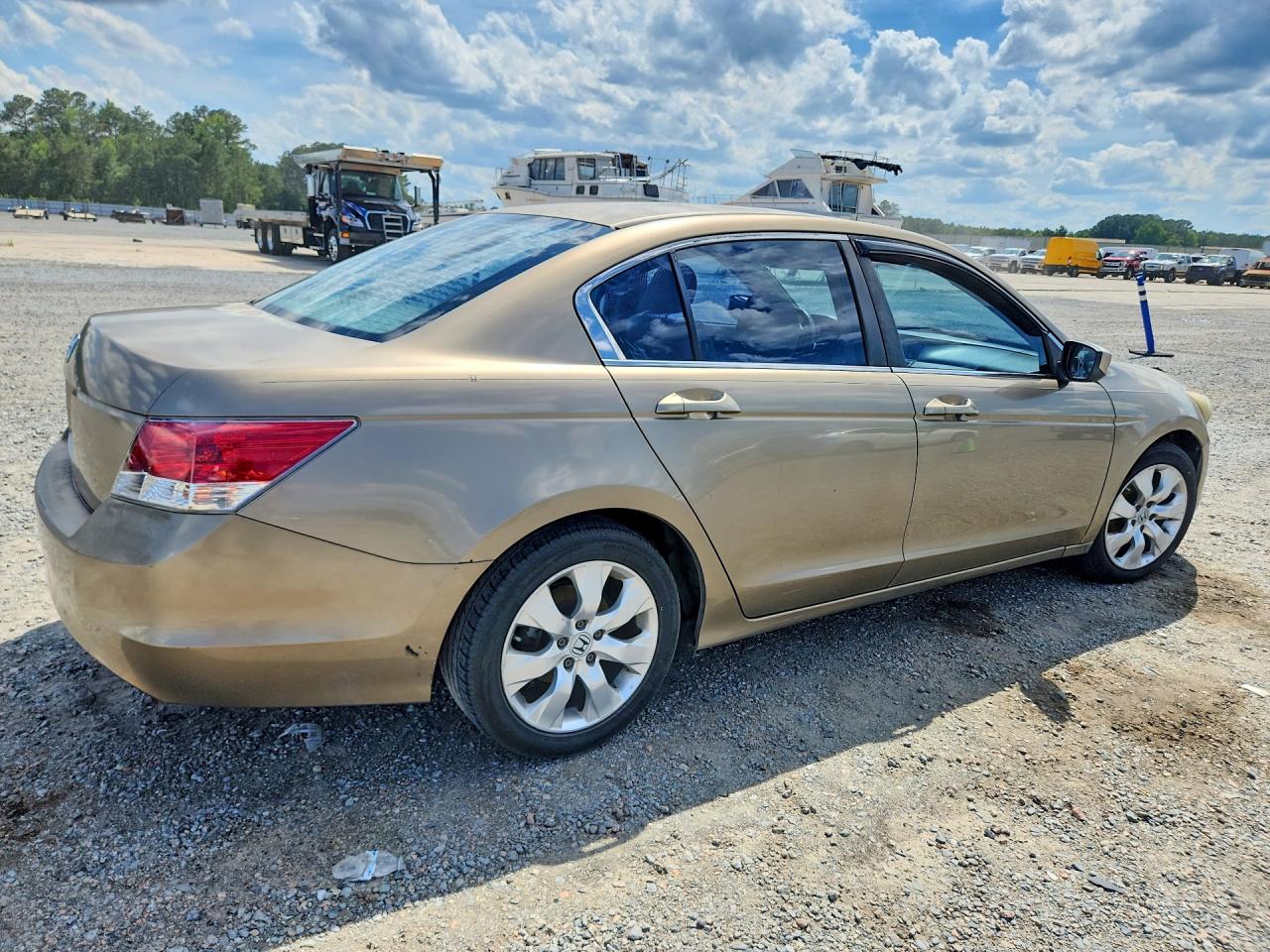 2008 Honda Accord Ex Gold vin: 1HGCP26758A046665