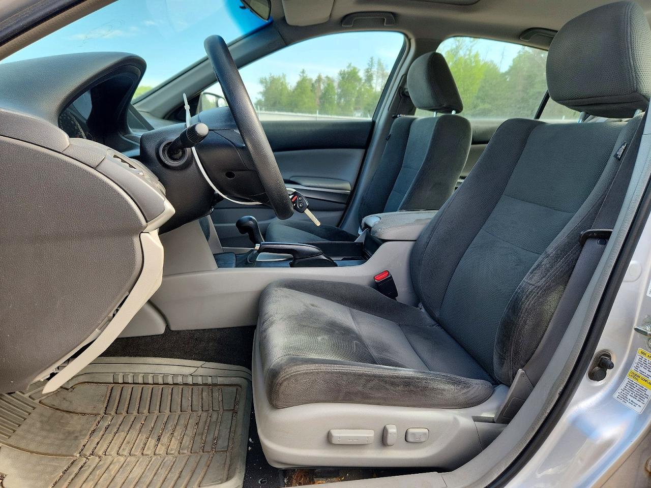 2008 Honda Accord Ex Silver vin: 1HGCP26758A808778