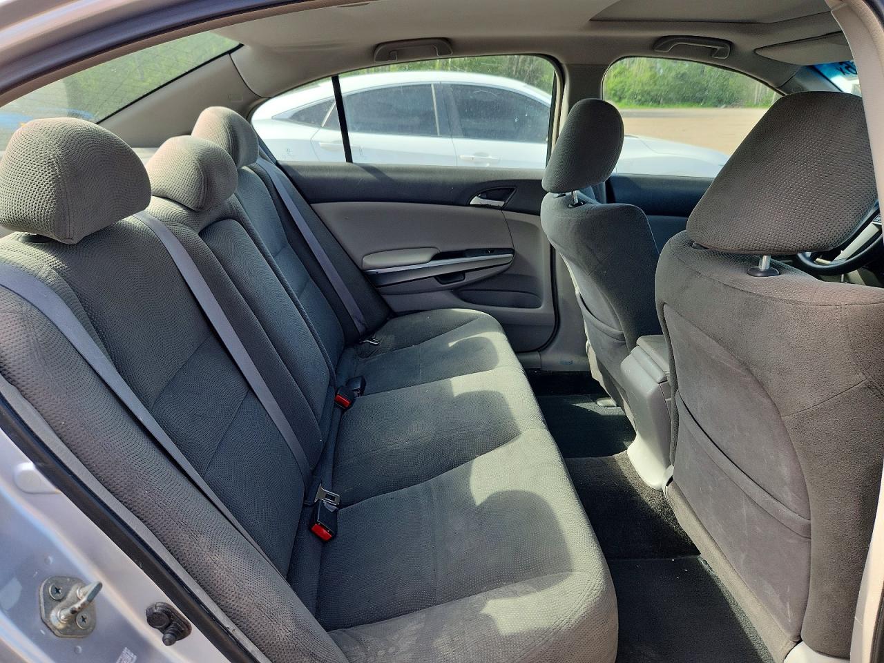 2008 Honda Accord Ex Silver vin: 1HGCP26758A808778