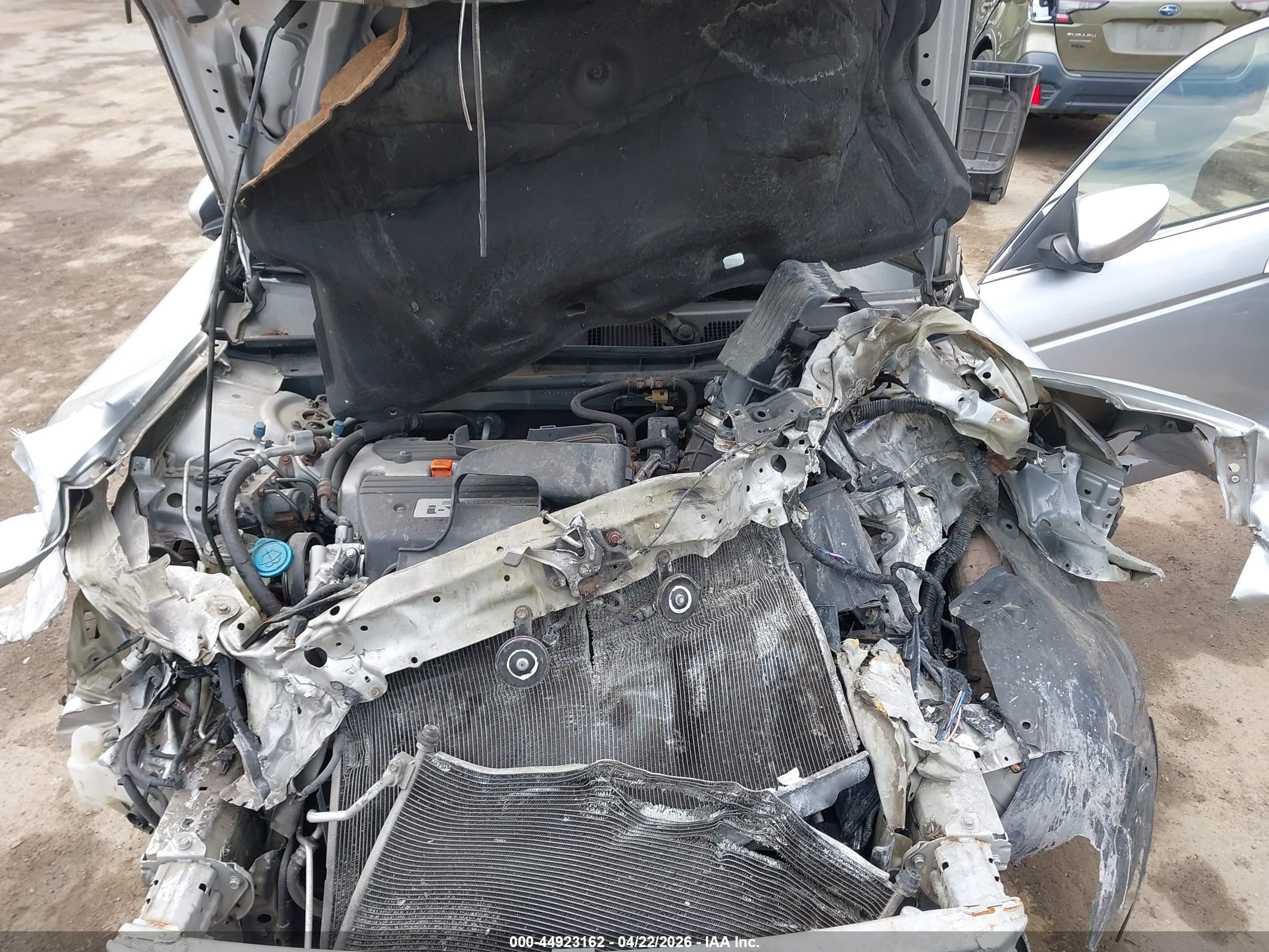 2009 Honda Accord 2.4 Ex Серебряный vin: 1HGCP26759A123844