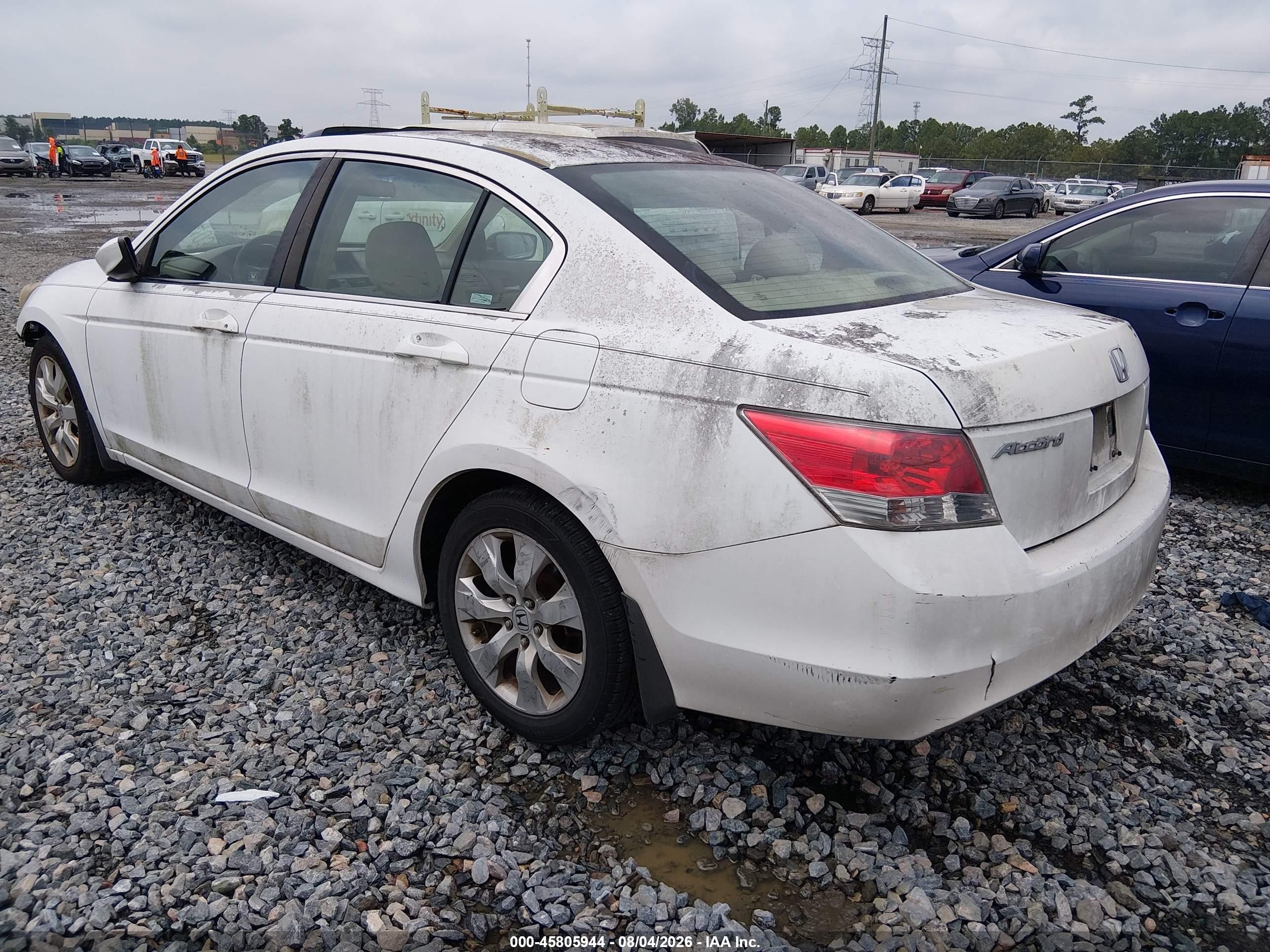 2009 Honda Accord 2.4 Ex White vin: 1HGCP26759A140823